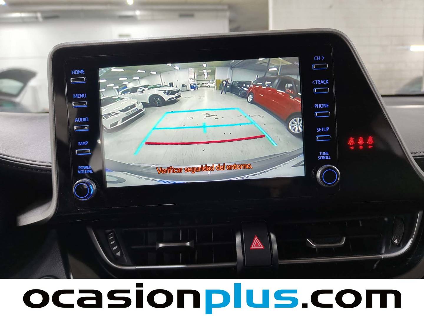 Foto Toyota C-HR Toyota C-HR 1.8 125H Active (122 CV)