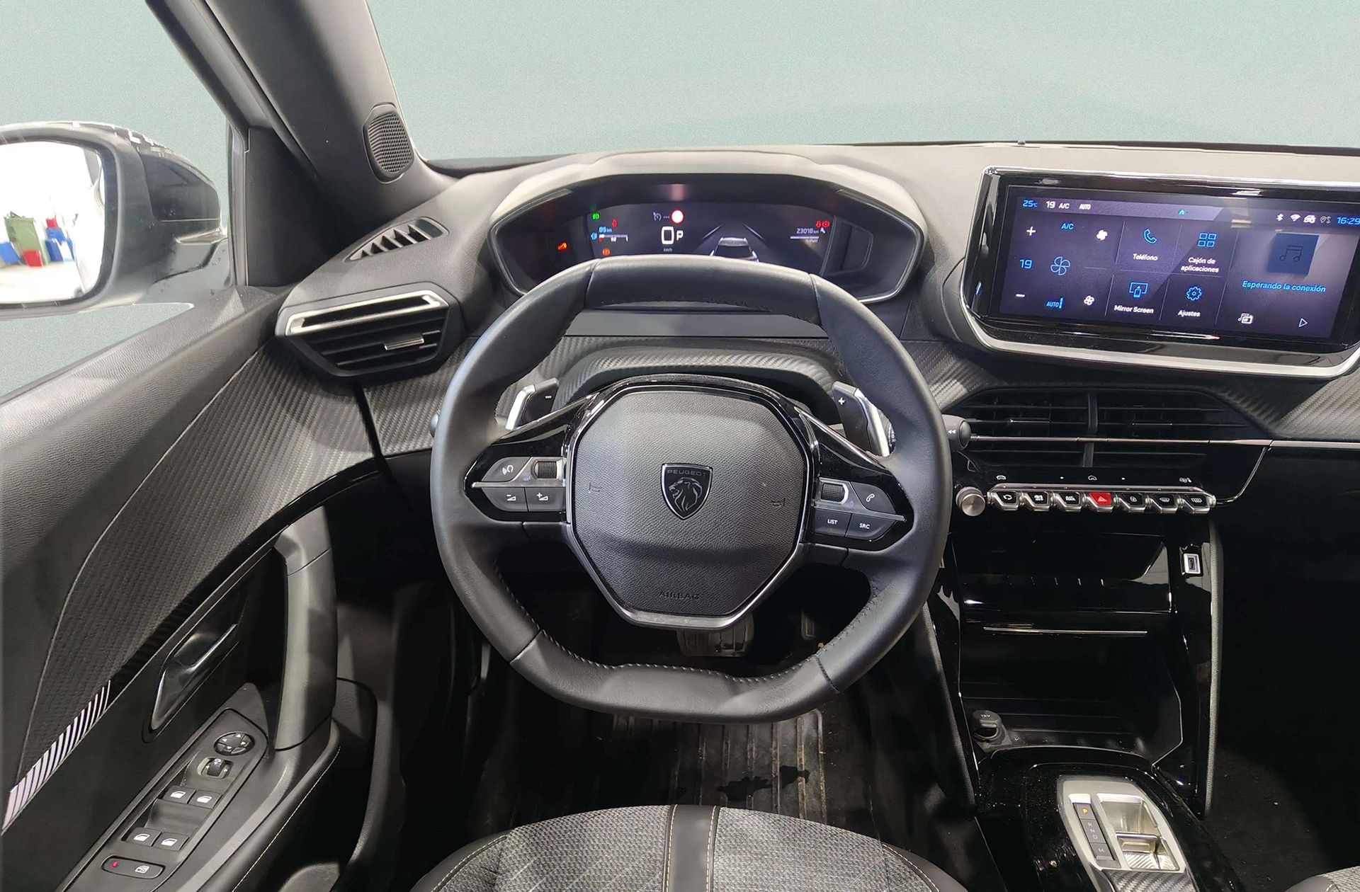 Peugeot 2008 Allure Hybrid eDCS6 - foto 21