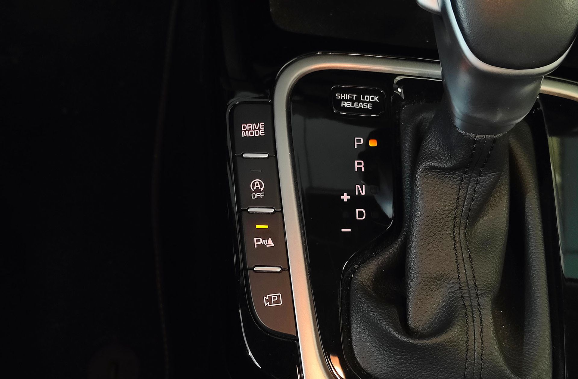 Kia Ceed 1.5 MHEV Tech DCT - foto 12