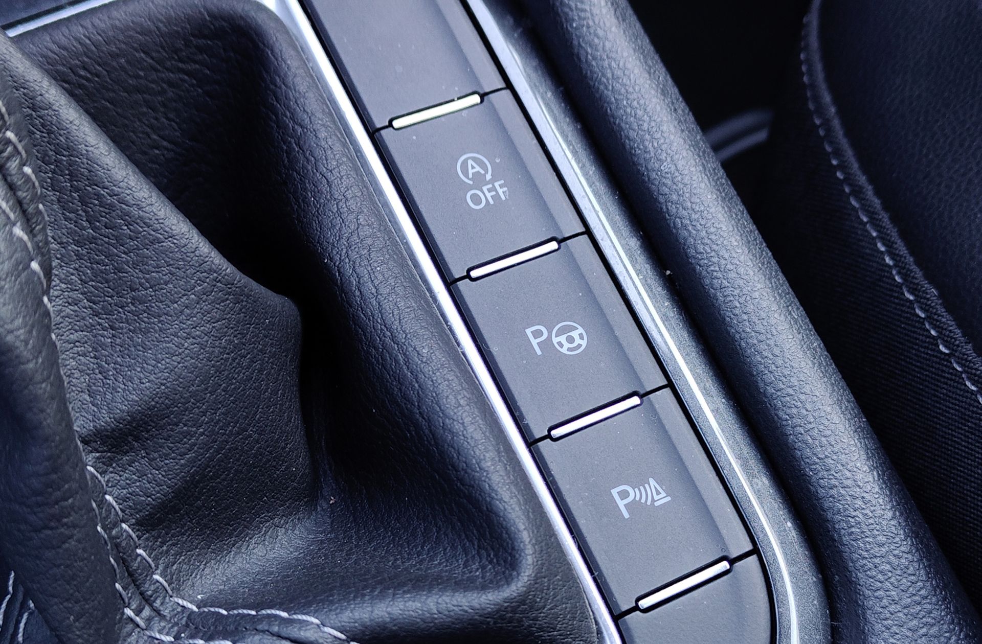 Volkswagen Tiguan R-Line 2.0 TDI DSG - foto 17