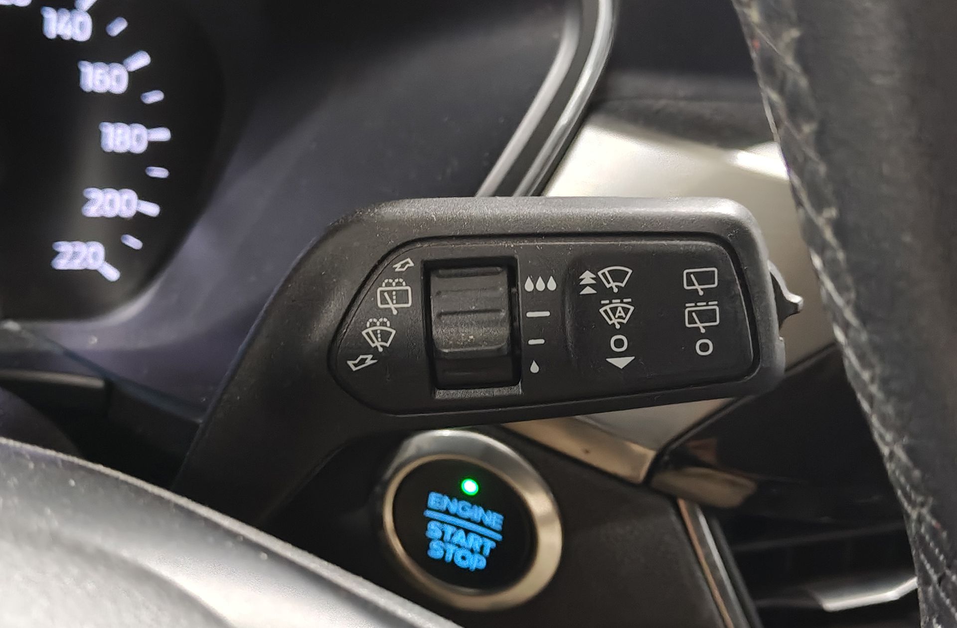 Ford Kuga 1.5 EcoBlue Titanium - foto 25
