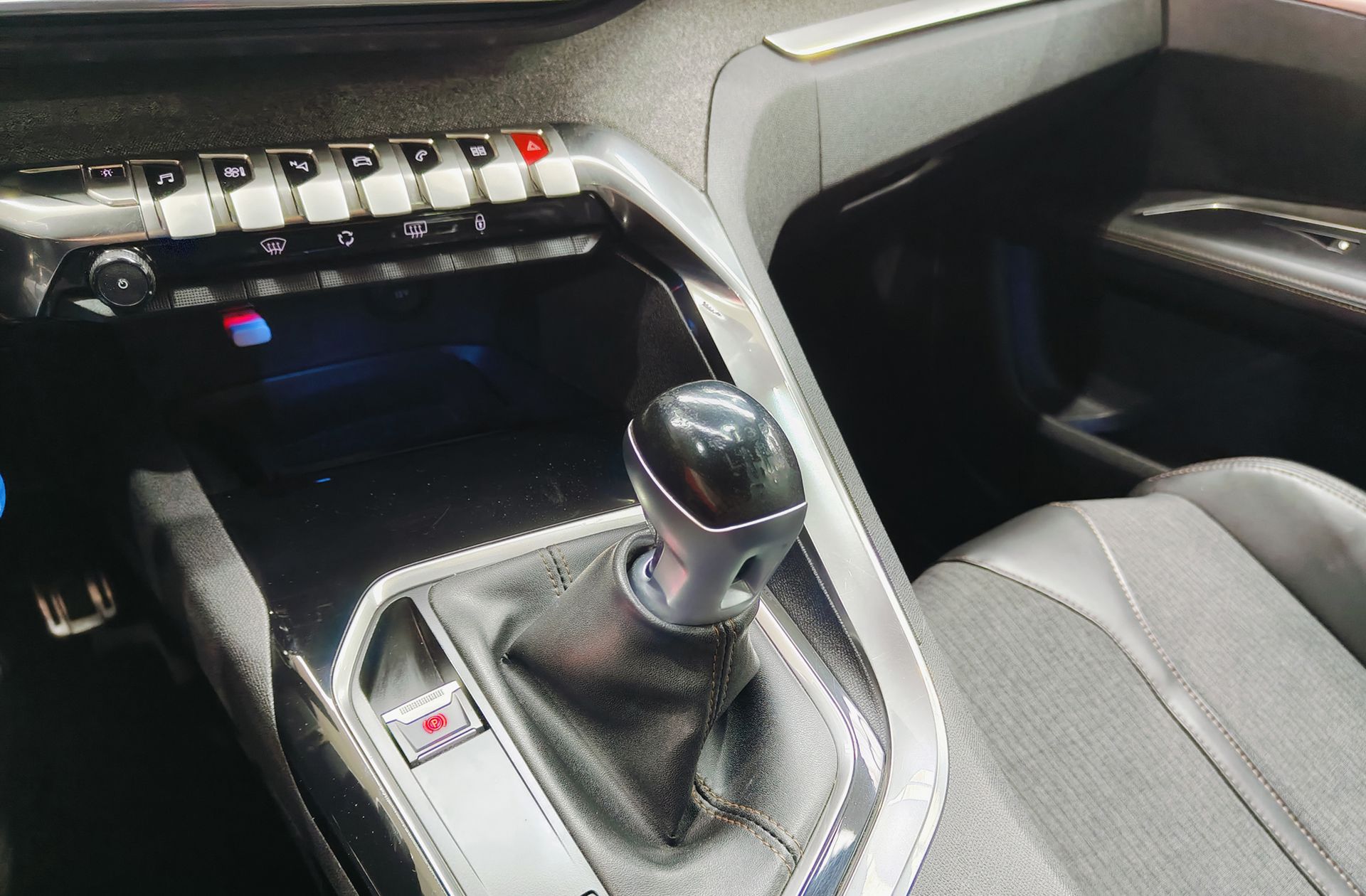 Peugeot 3008 BlueHDi 150 GT Line - foto 5
