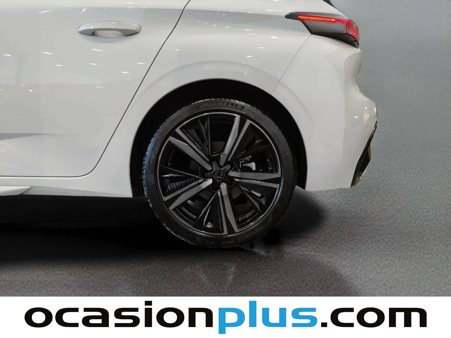 Foto Peugeot 308 Peugeot 308 GT Hybrid e-DCS6 (136 CV)