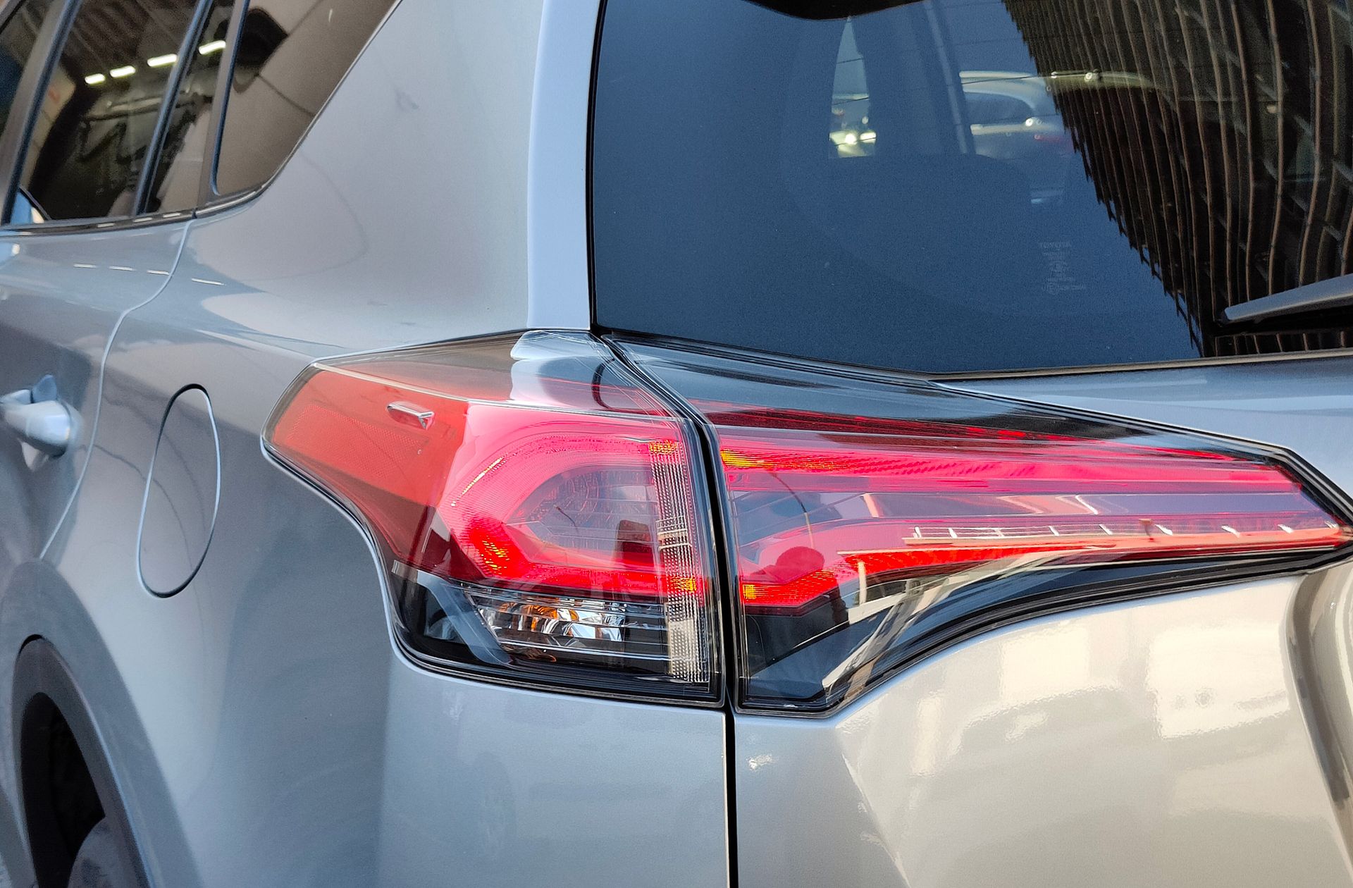 Toyota RAV4 2.5l hybrid Advance 2WD - foto 14