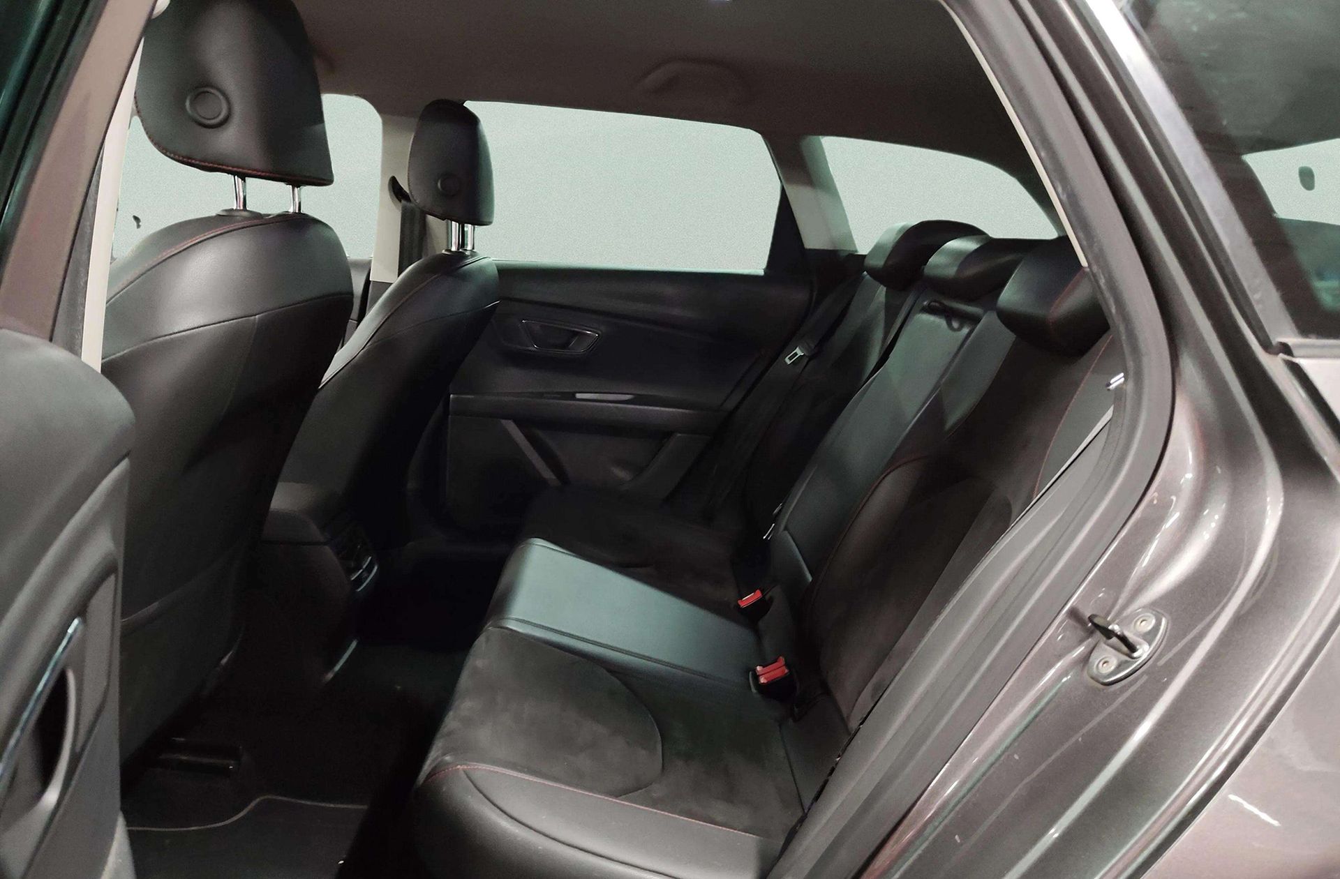 SEAT León ST 1.8 TSI FR - foto 14