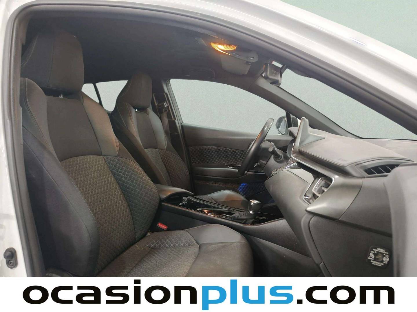 Toyota C-HR Toyota C-HR 1.8 125H Advance (122 CV) al mejor precio
