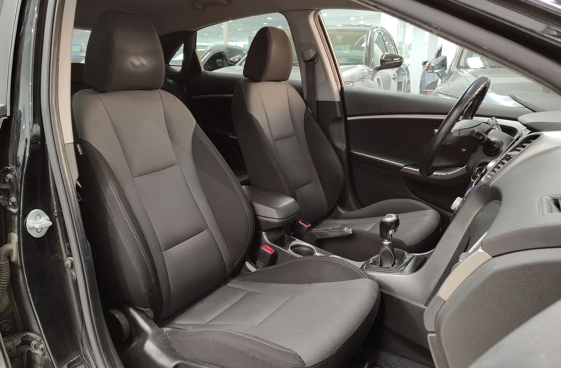 Hyundai i30 1.4 CRDi Go! - foto 15