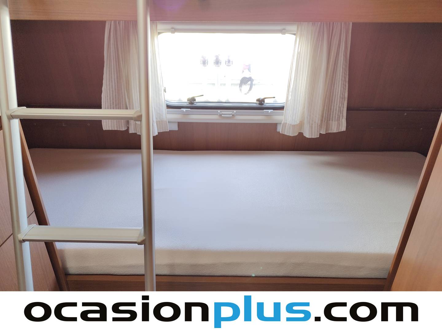 Elnagh M 200 Elnagh M 200 2.3D Baron 47 D (130 CV) 7 Plazas diésel