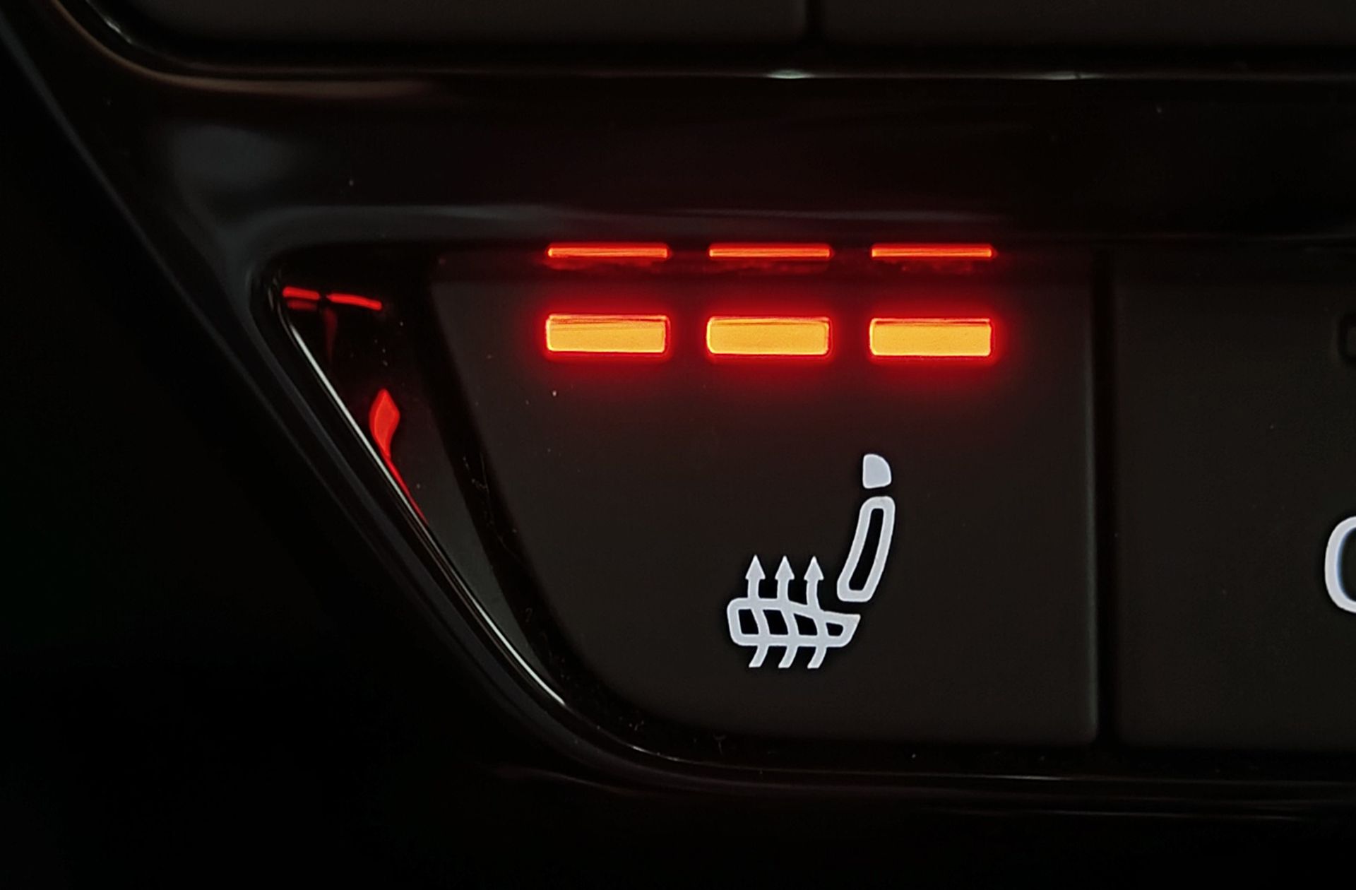Audi Q4 e-tron Advanced 40 e-tron - foto 14
