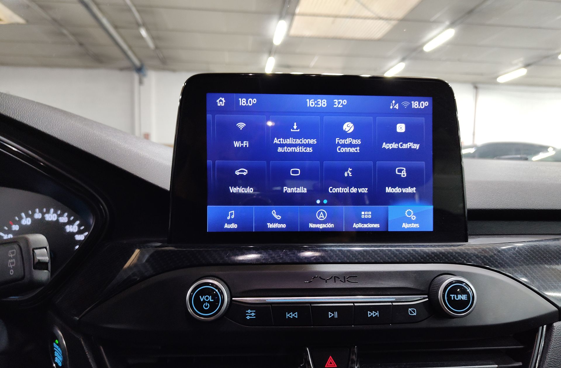 Ford Focus 1.0 EcoBoost ST-Line - foto 8