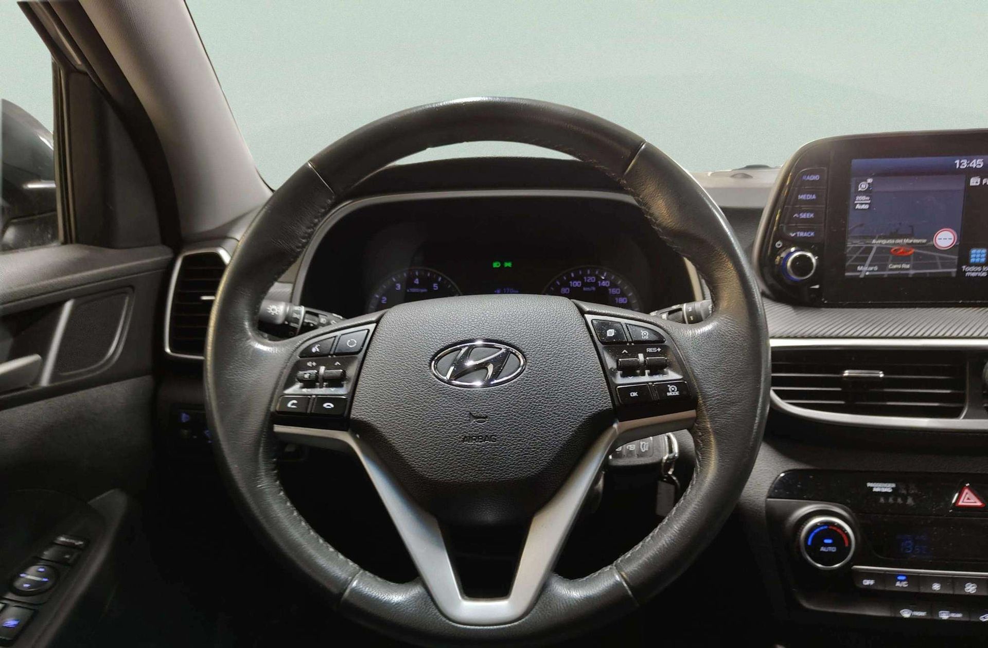 Hyundai Tucson 1.6 GDI SLE 4x2 - foto 25