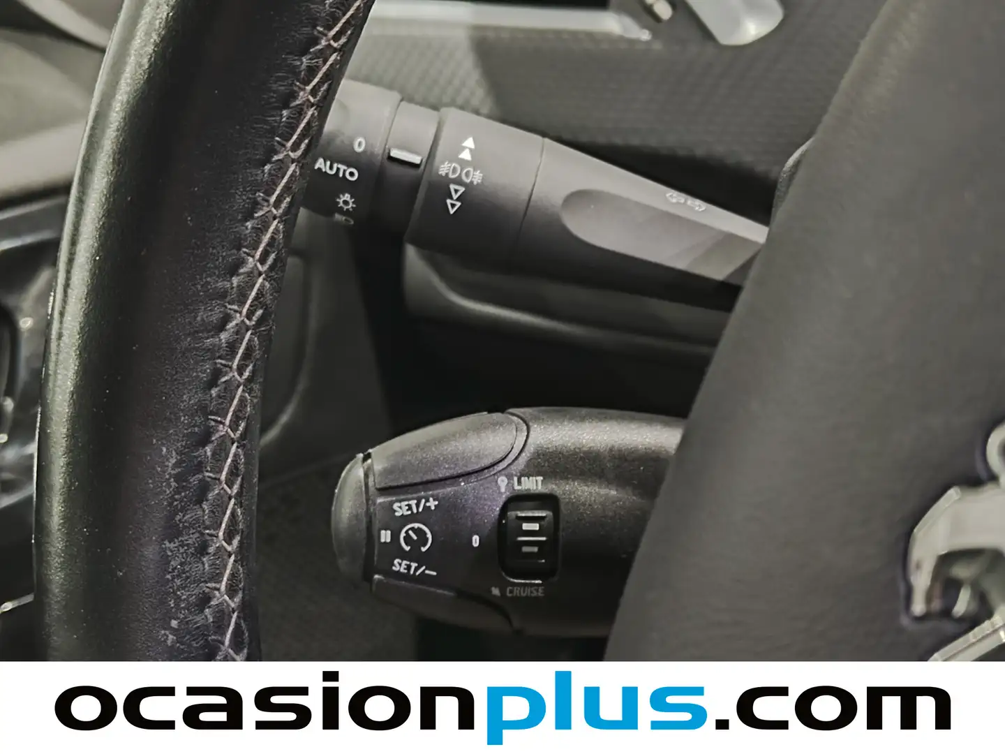 Foto Peugeot 208 Peugeot 208 PureTech 82 S&S Tech Edition (82 CV)