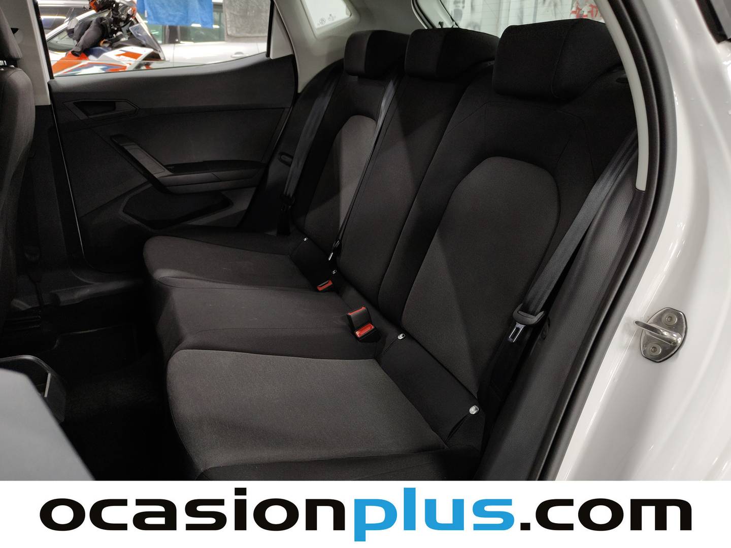 Foto asientos traseros Seat Ibiza Seat Ibiza 1.0 MPI S&S Reference XM (80 CV)