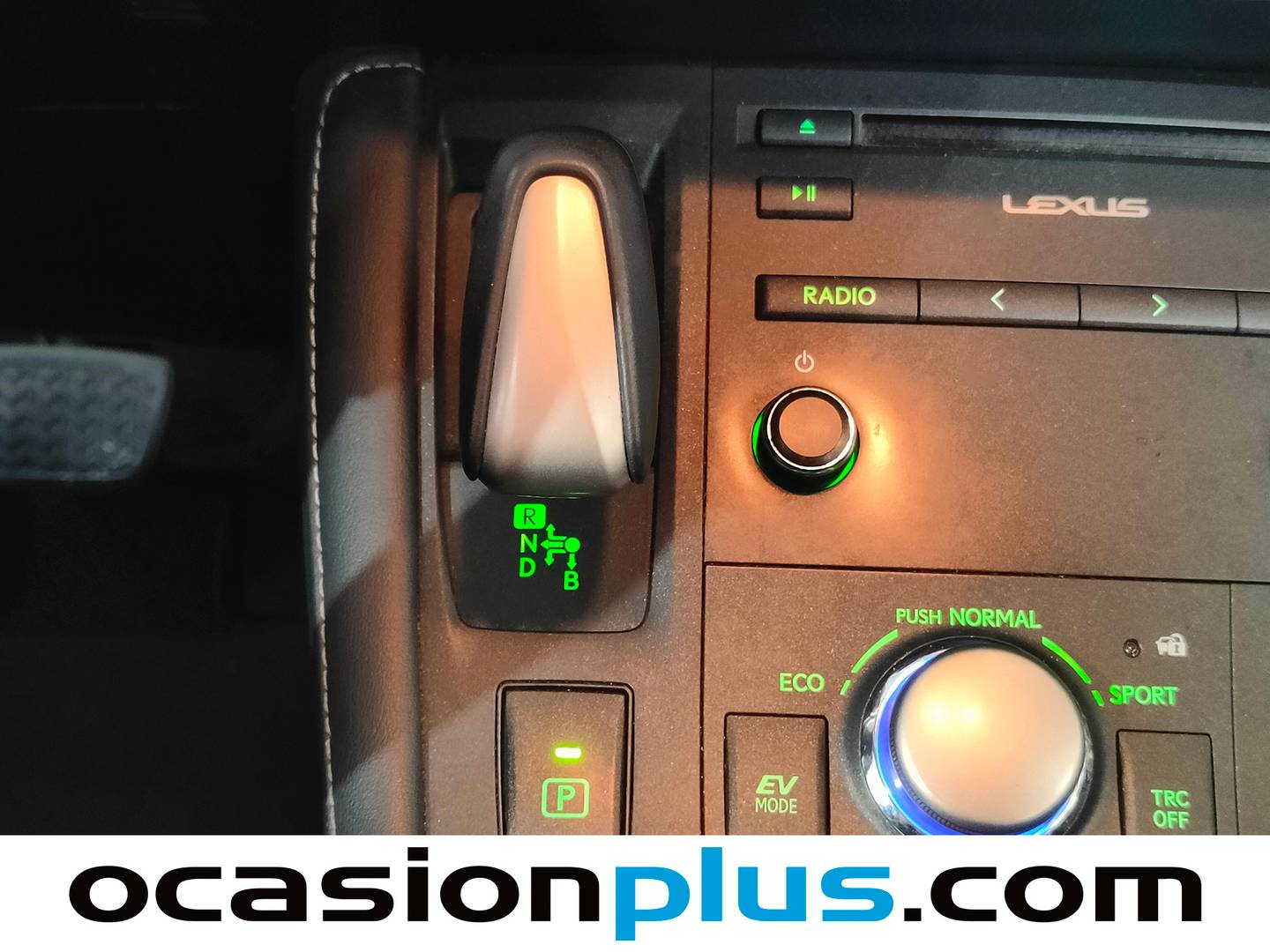 Lexus CT Lexus CT 200h Black & Grey Edition (136 CV) de segunda mano
