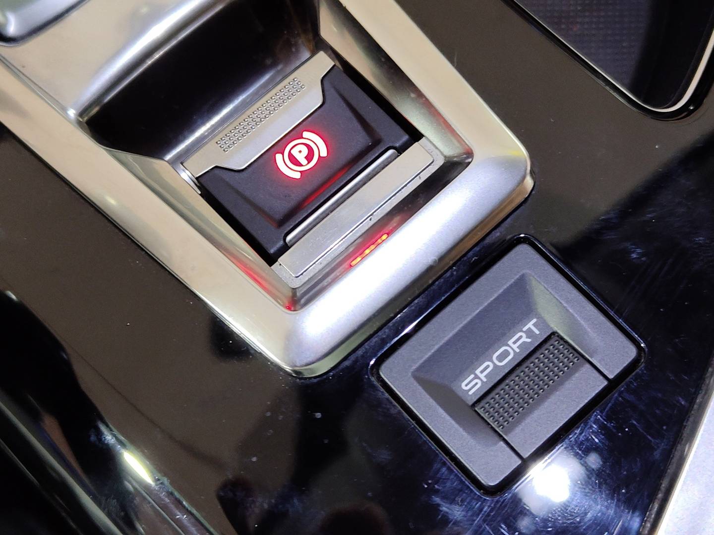 Foto Peugeot 3008 Peugeot 3008 PureTech 130 S&S Allure EAT8 (130 CV)