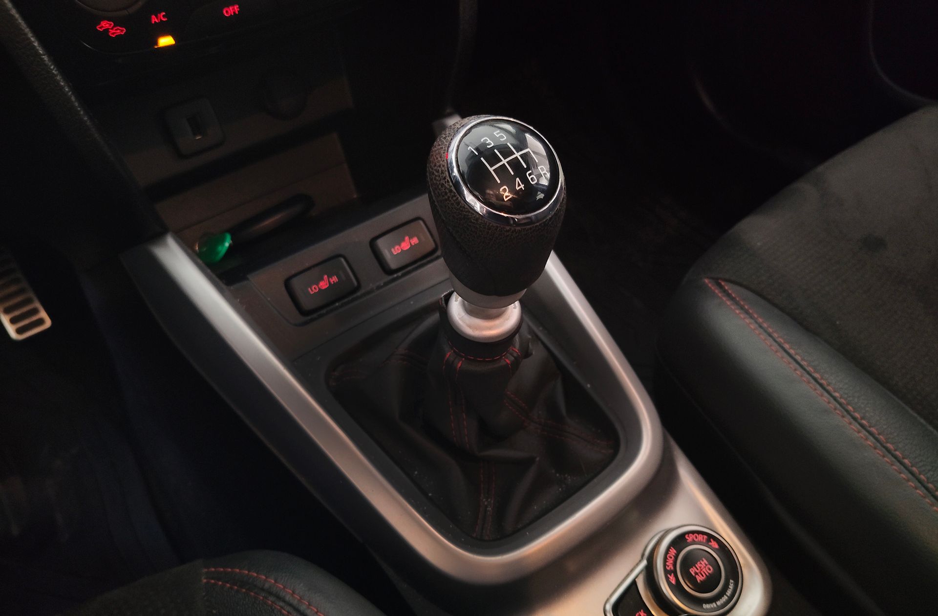 Suzuki Vitara 1.4 Turbo S 4WD - foto 6