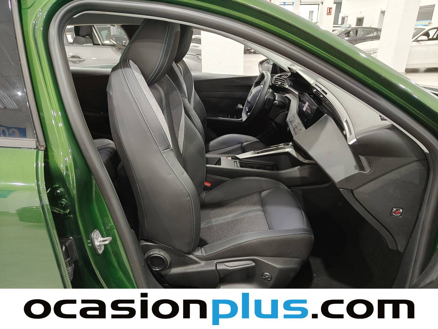 Foto Peugeot 308 Peugeot 308 PureTech 130 S&S Active Pack EAT8 (130 CV)