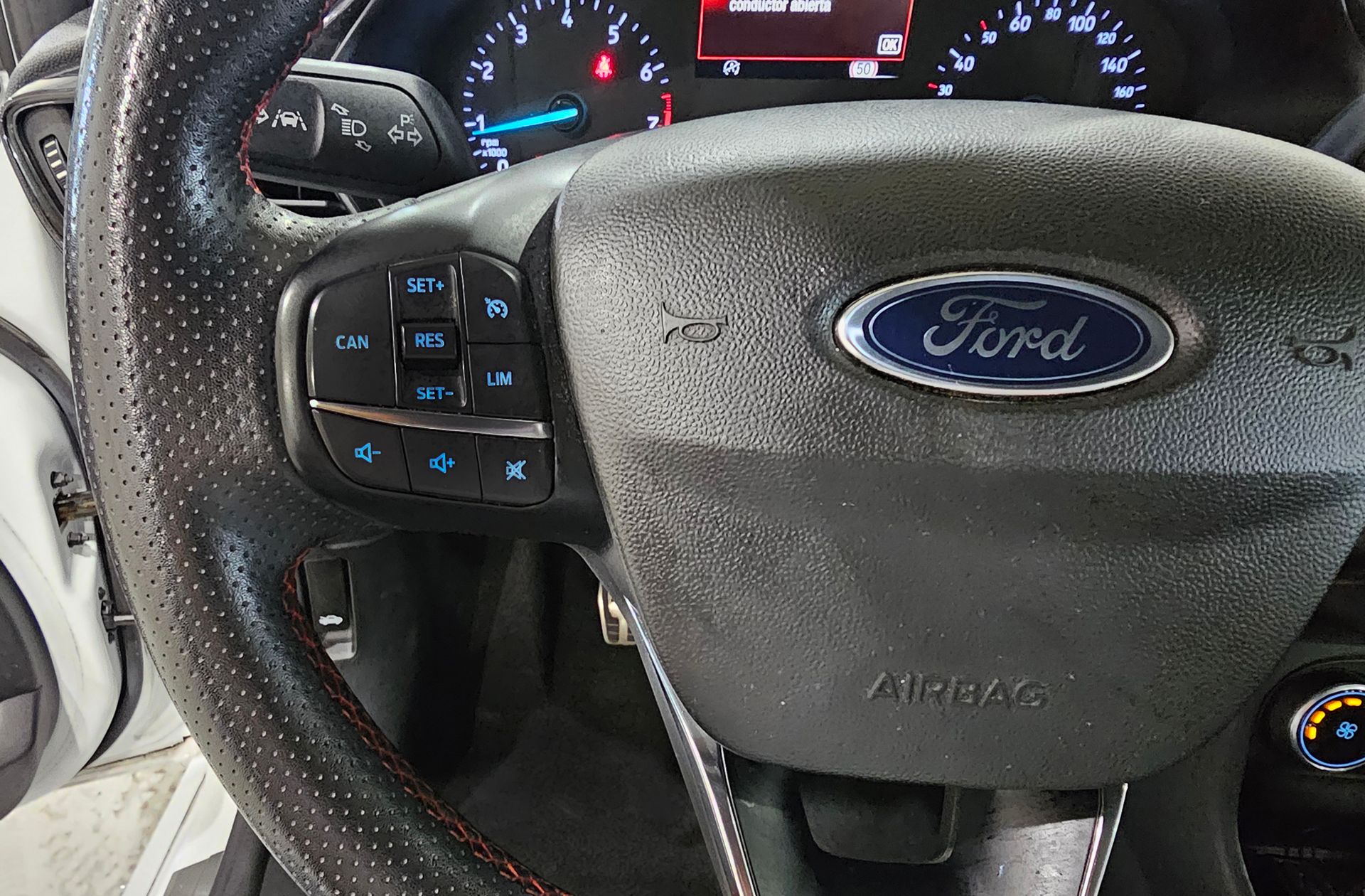 Ford Fiesta 1.0 EcoBoost MHEV ST-Line - foto 31