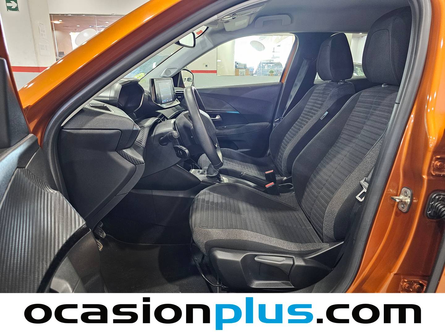 Foto asientos delanteros Peugeot 2008 Peugeot 2008 BlueHDi 110 Style (110 CV)