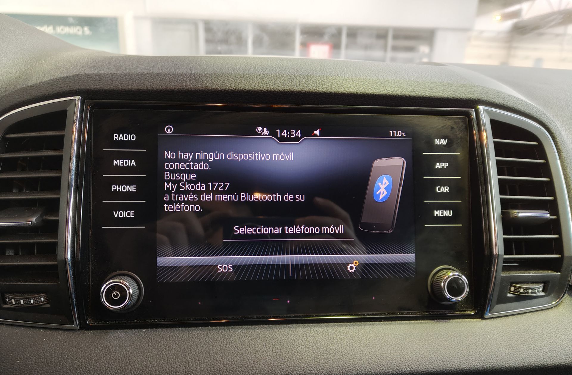 Škoda Karoq 2.0 TDI Selection - foto 29