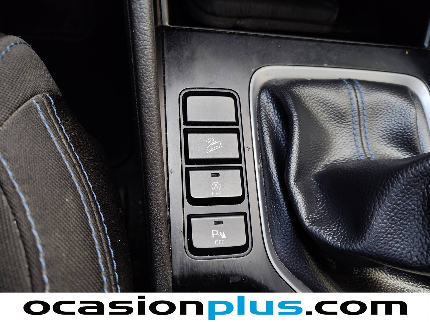 Equipamiento del Hyundai Tucson Hyundai Tucson 1.6 GDI BlueDrive Essence 4x2 (131 CV)