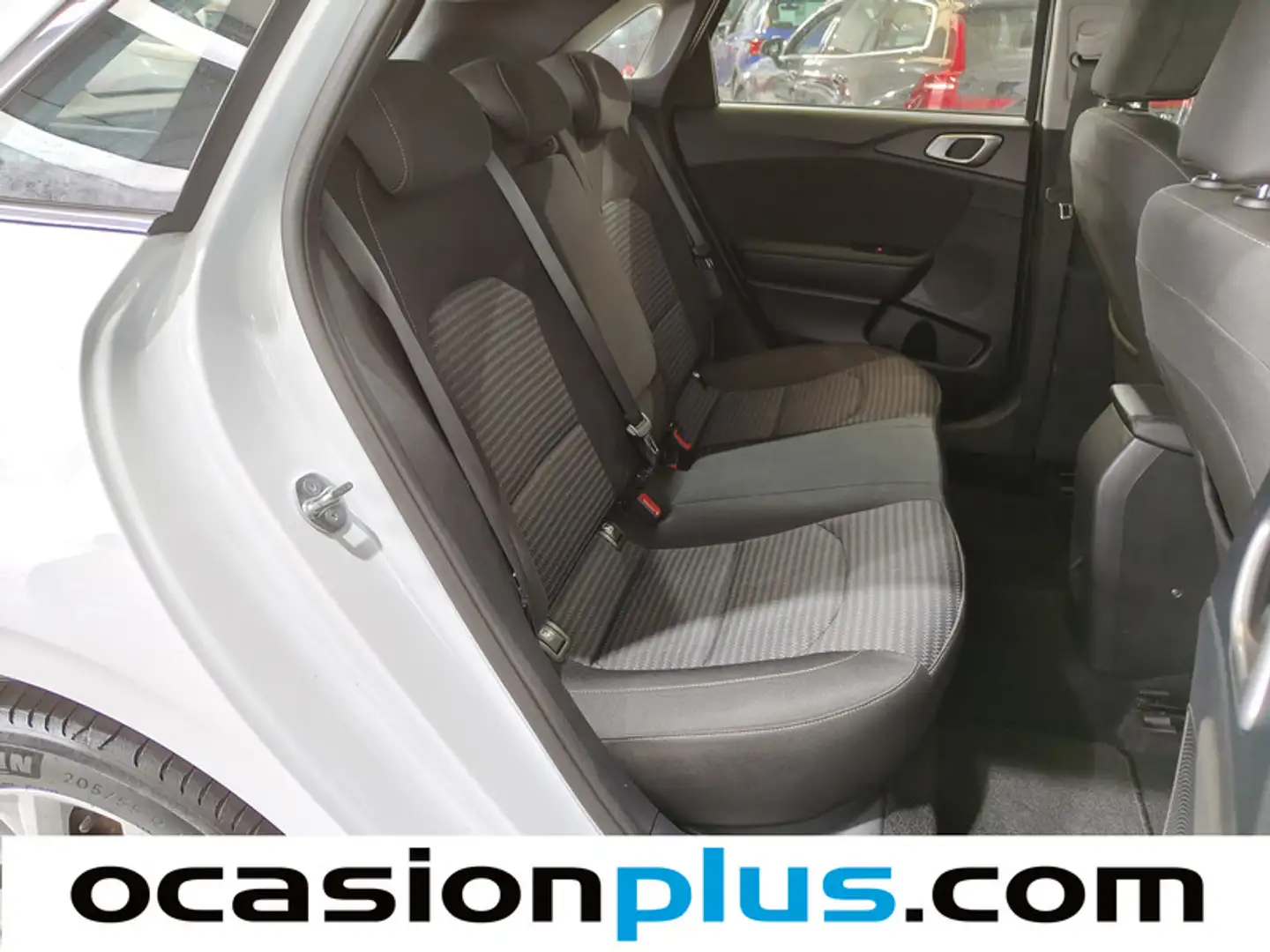 Foto KIA Ceed Kia Ceed 1.6 MHEV iMT Drive (136 CV)