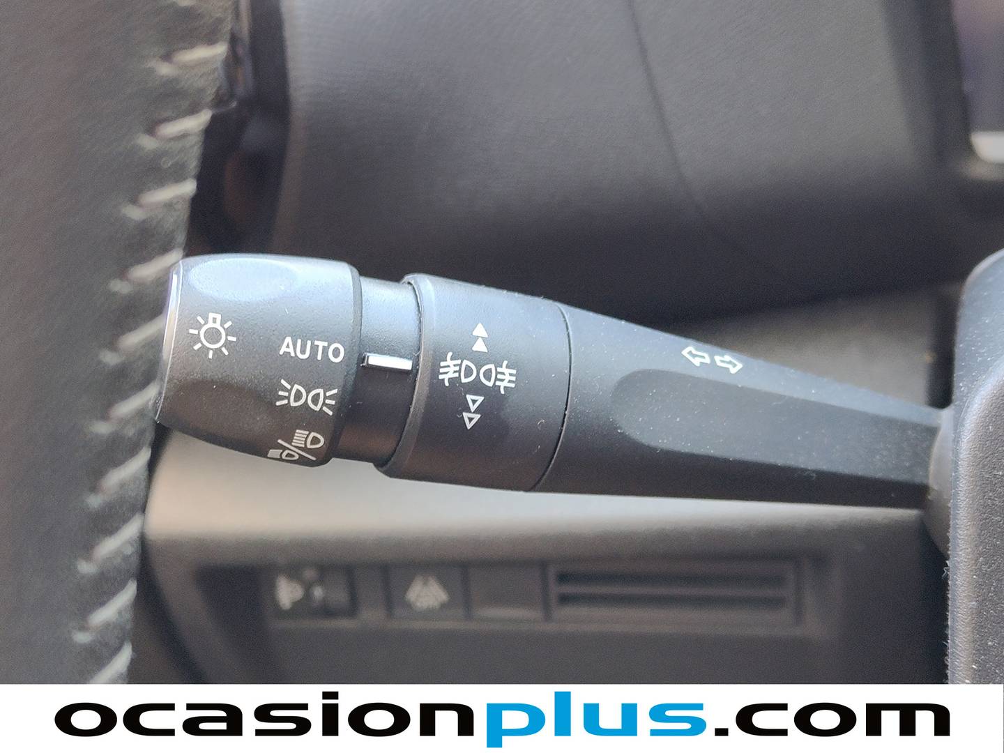 Citroën C4 Citroën C4 PureTech 130 S&S Plus EAT8 (131 CV) 131cv