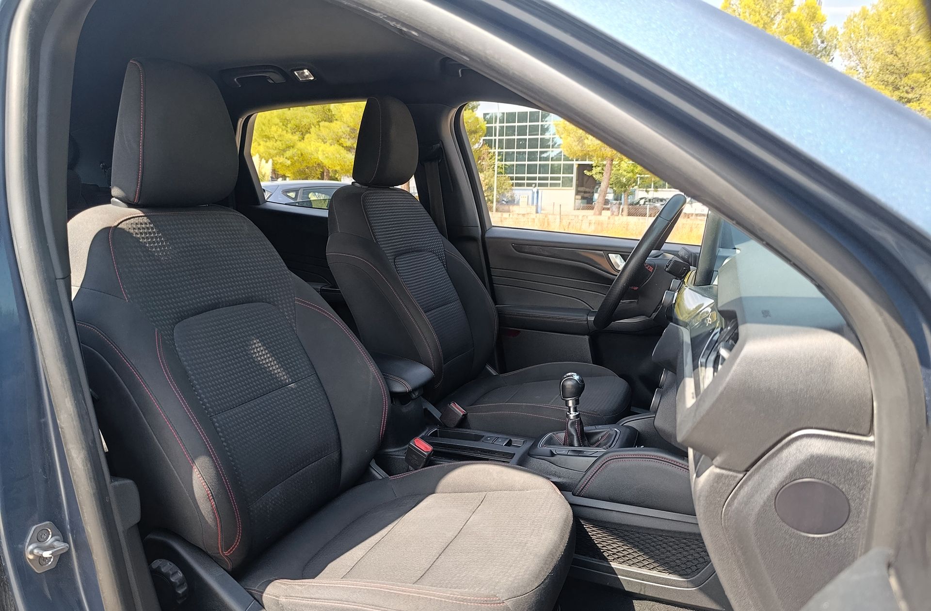 Ford Kuga 1.5 EcoBlue ST-Line - foto 19