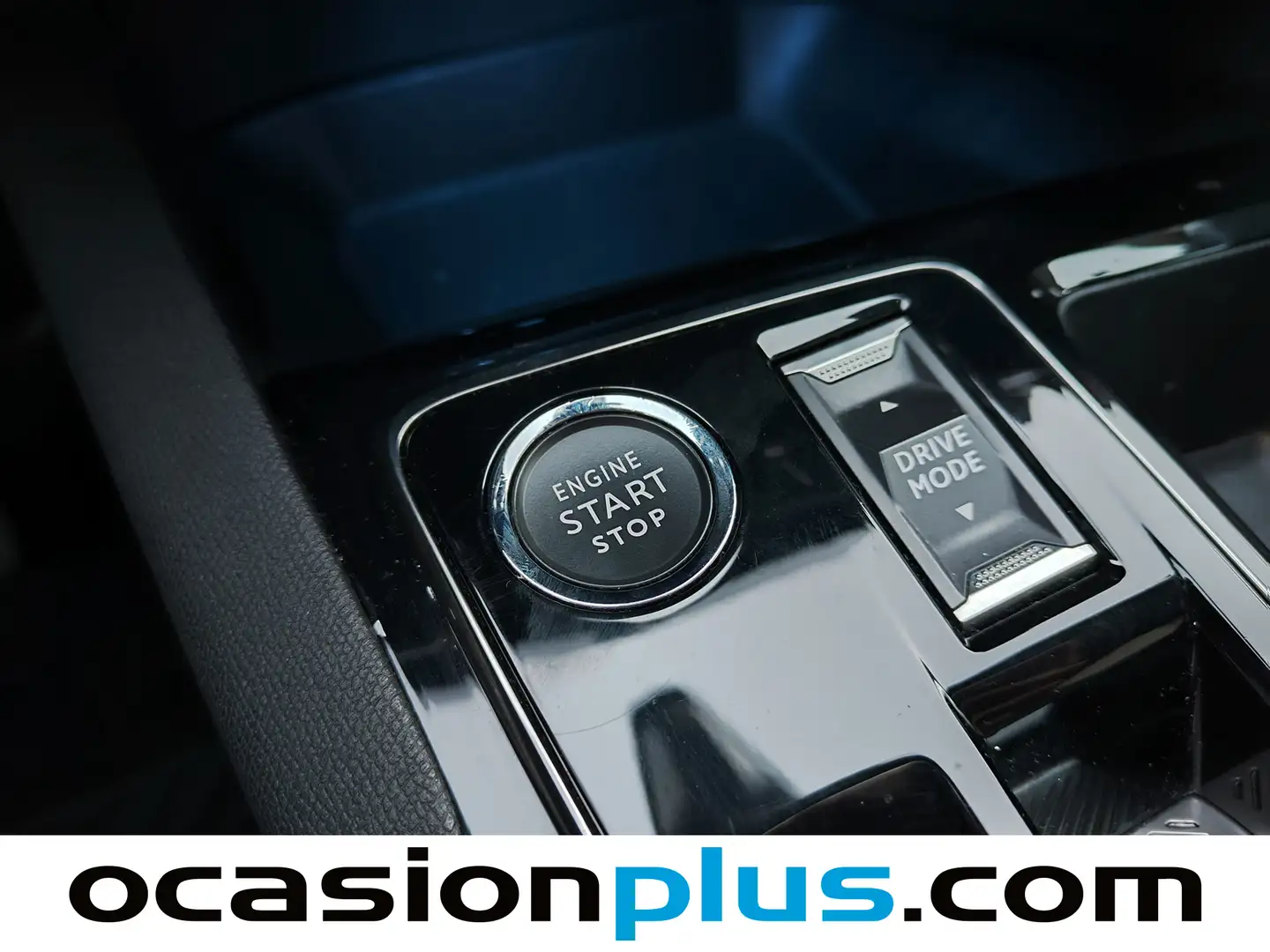 Foto Peugeot 3008 Hybrid Peugeot 3008 Hybrid 300 Allure Pack e-EAT8 (300 CV)