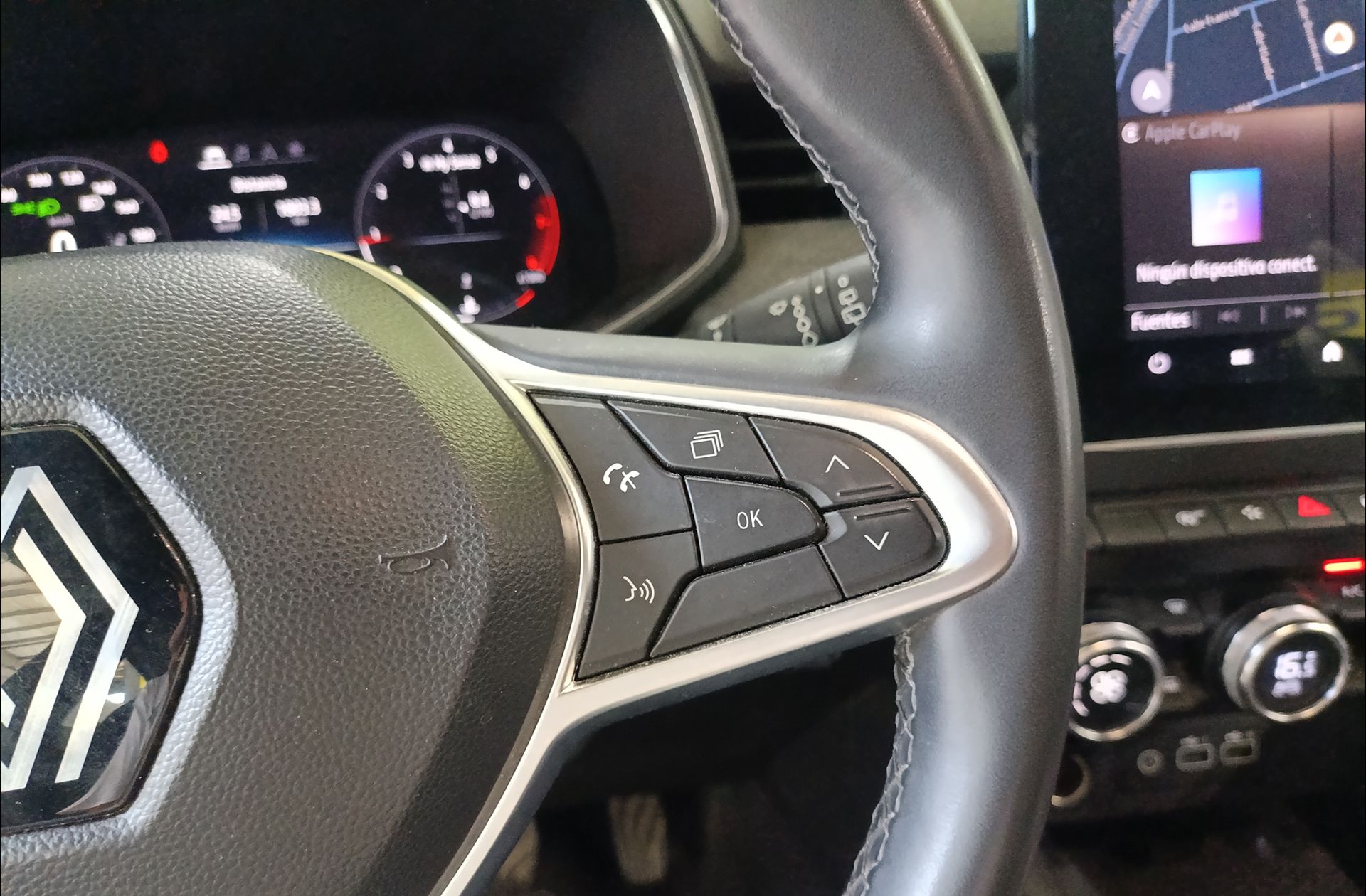 Renault Clio Techno TCe - foto 28