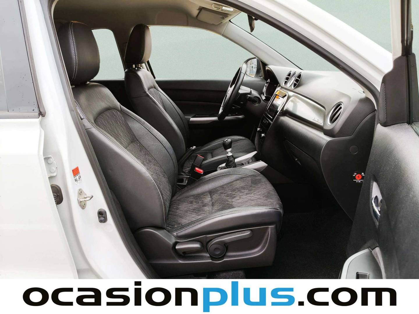 Foto Suzuki Vitara Suzuki Vitara 1.4 Turbo Mild Hybrid GLX 4WD (129 CV)