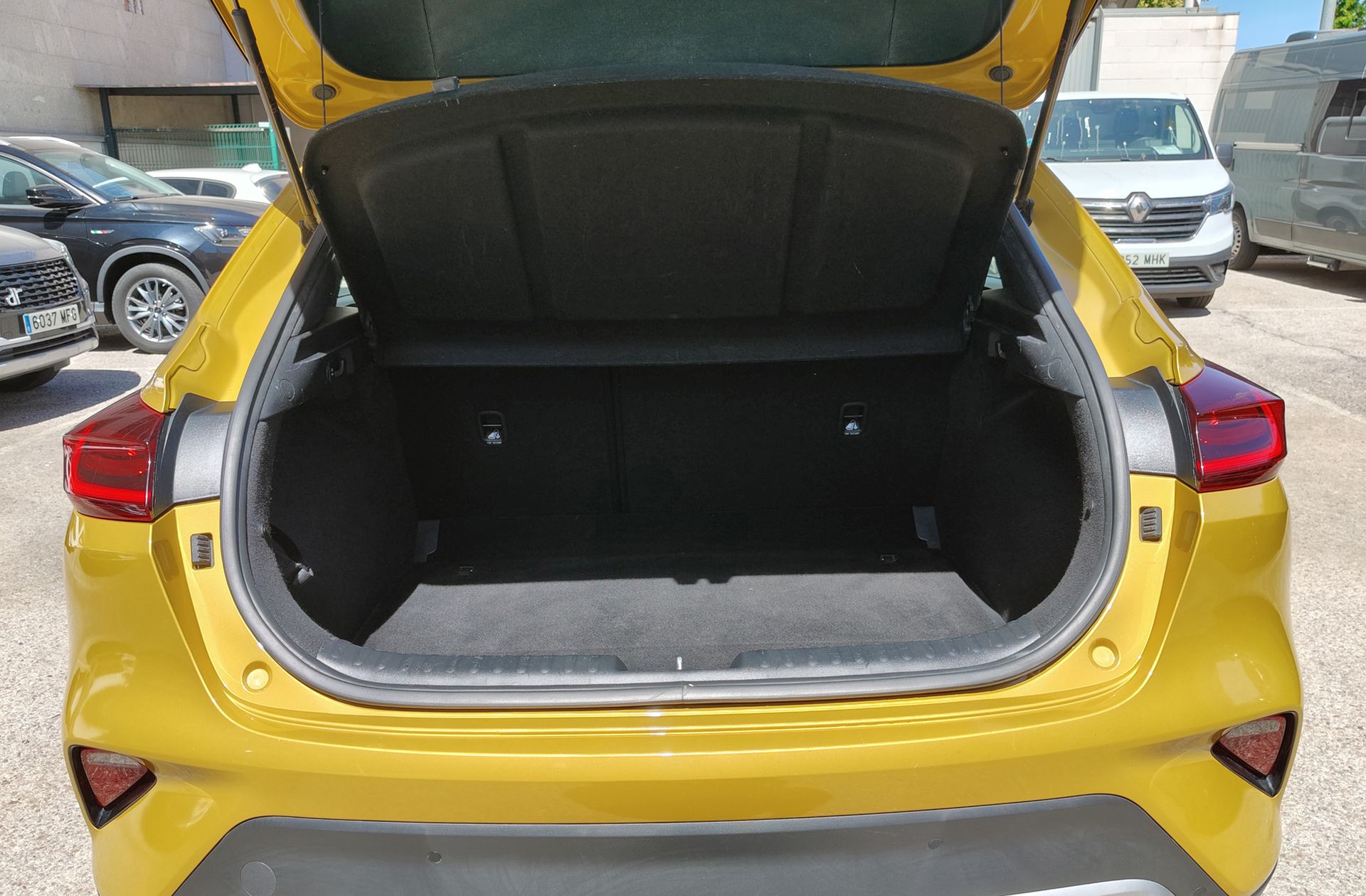 Kia XCeed 1.5 MHEV iMT Drive - foto 16
