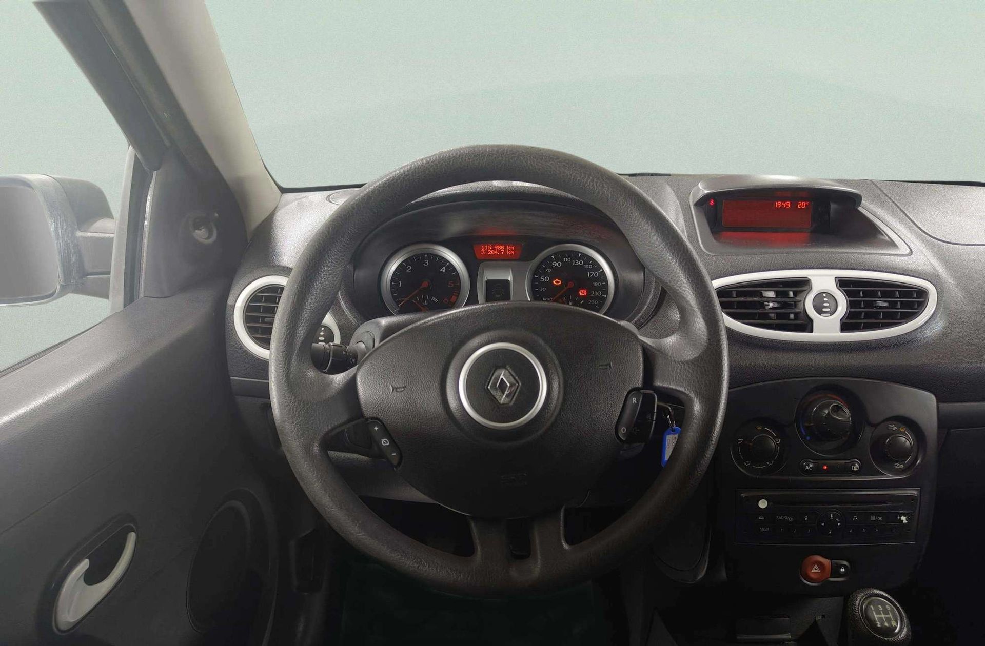 Renault Clio dCi 75 Yahoo! eco2 - foto 17