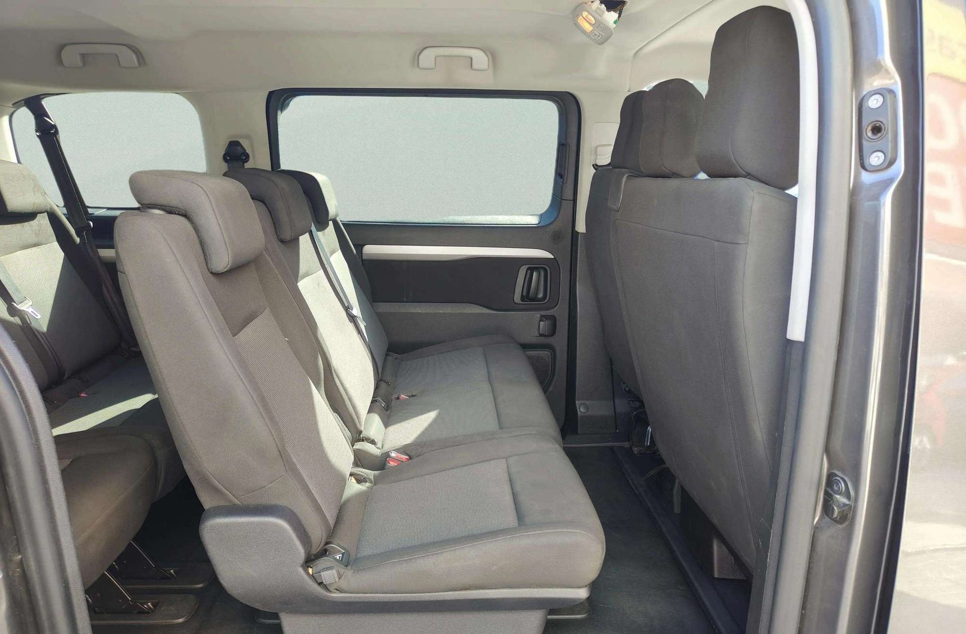 Toyota Proace Verso 2.0D VX Plus Shuttle L1 - foto 16