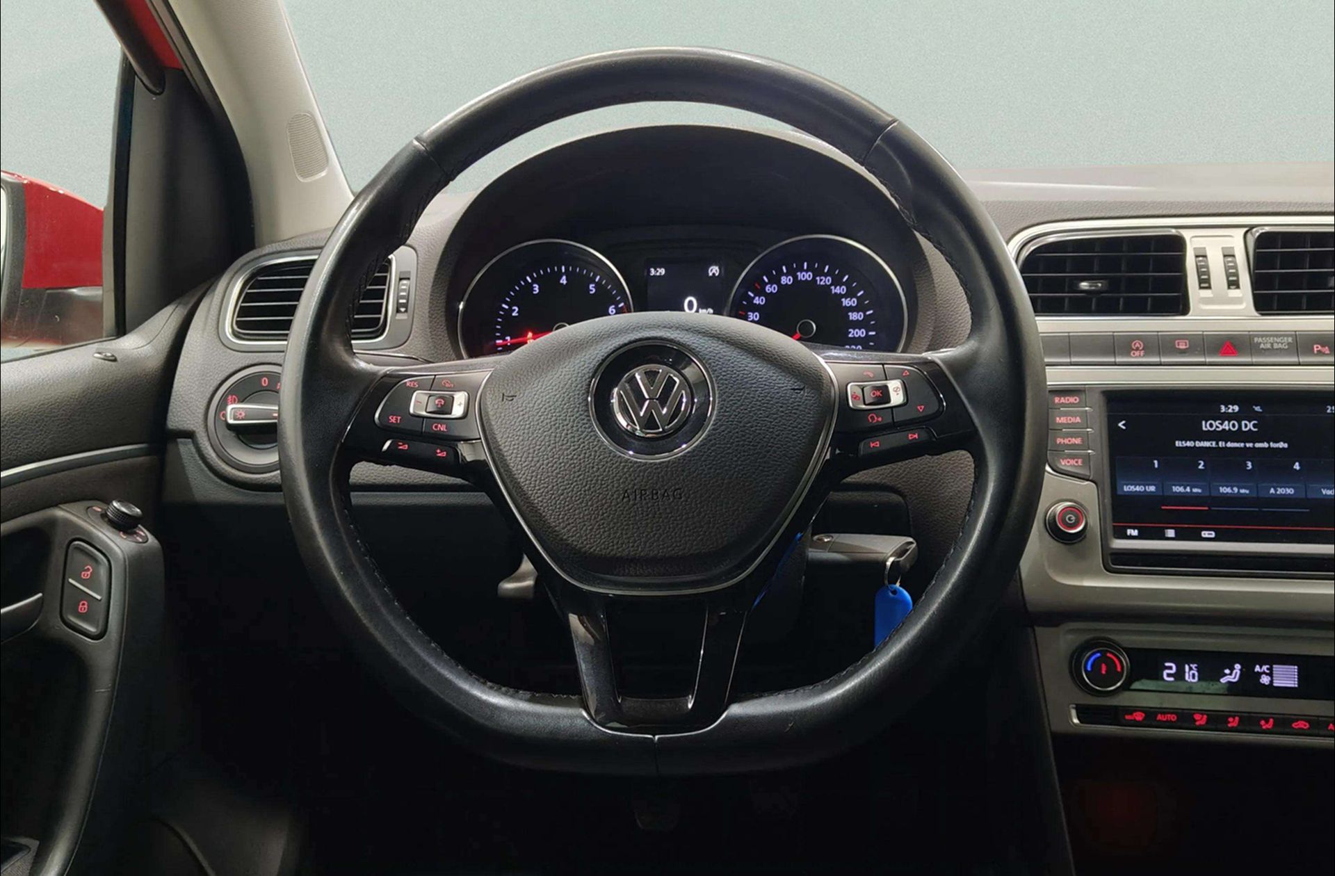 Volkswagen Polo Sport 1.2 TSI BMT - foto 19
