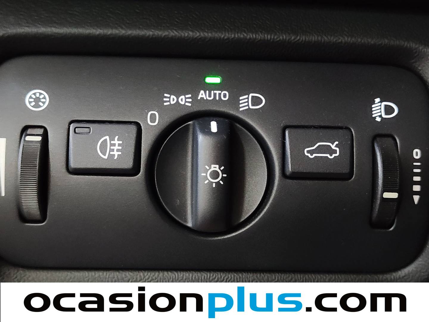 Acabados Volvo V40 Volvo V40 D3 R-Design Momentum Auto (150 CV)