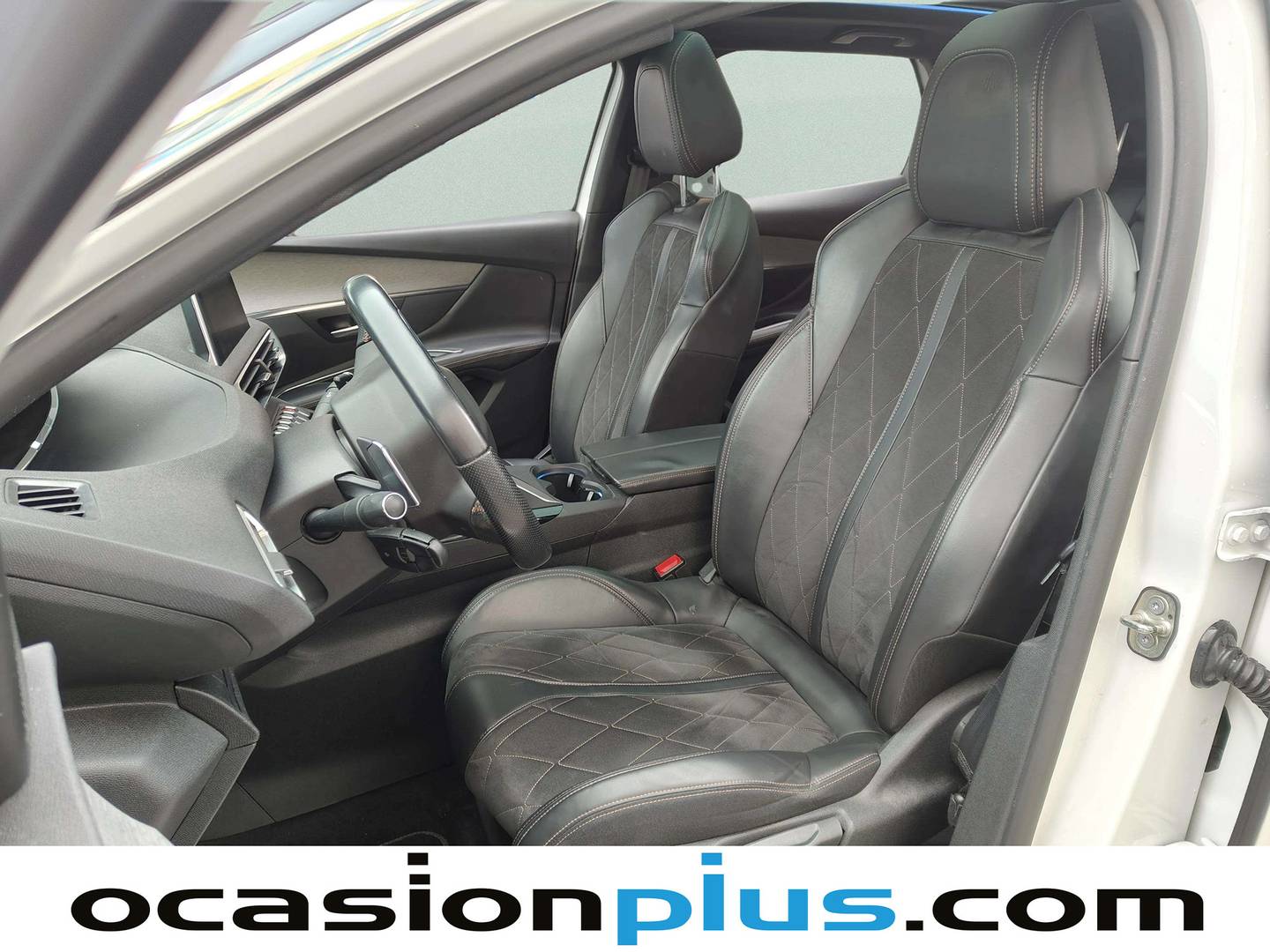 Foto Peugeot 3008 Peugeot 3008 BlueHDi 180 S&S GT EAT8 (180 CV)