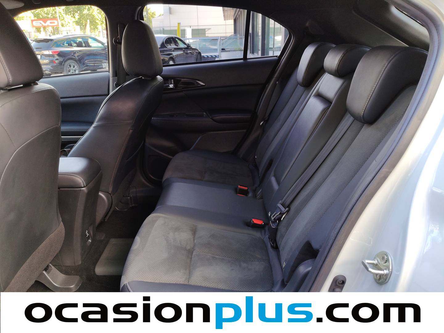 Foto asientos traseros Mitsubishi Eclipse Cross Mitsubishi Eclipse Cross 2.4 PHEV Kaiteki 4WD Auto (188 CV)