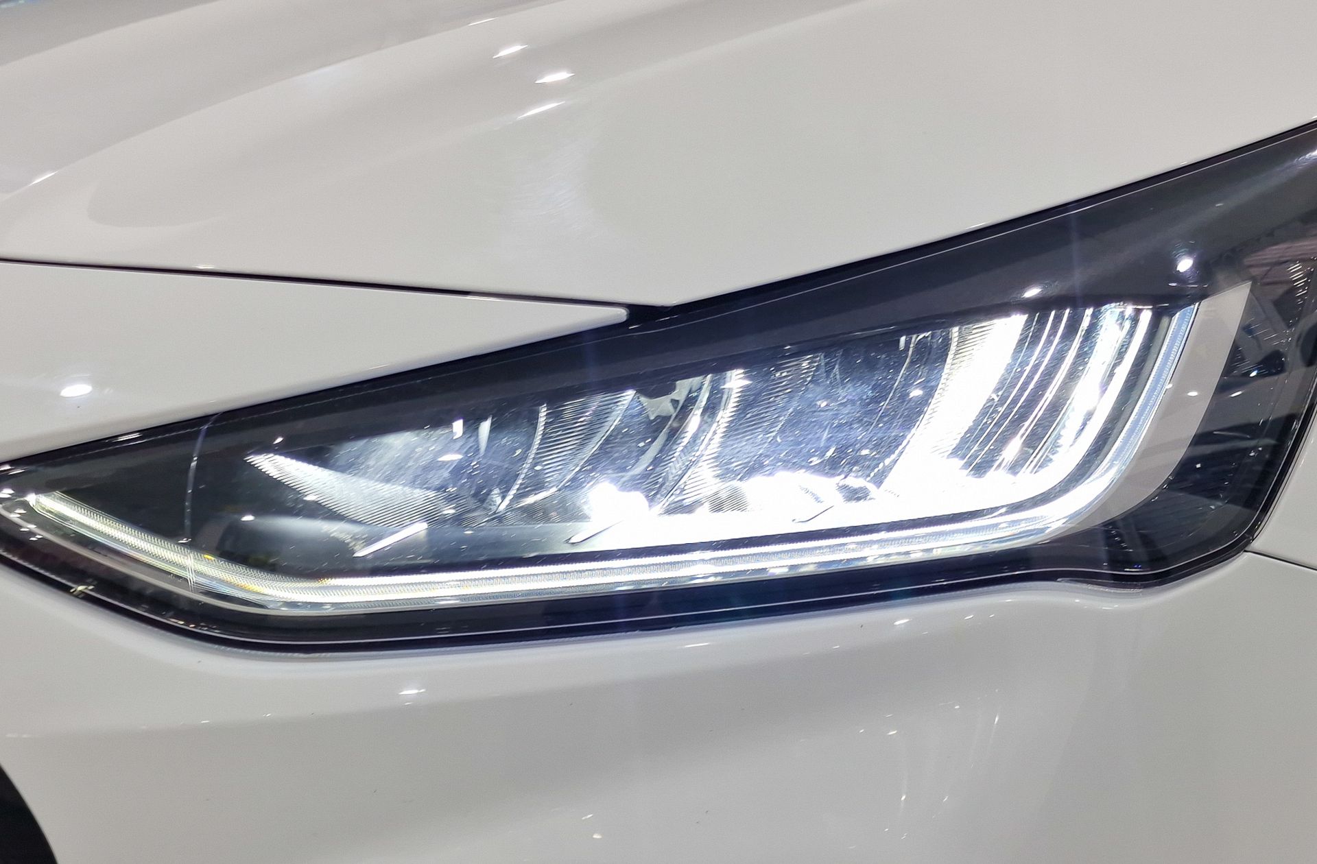 Ford Focus SportBreak 1.0 EcoBoost MHEV ST-Line - foto 20