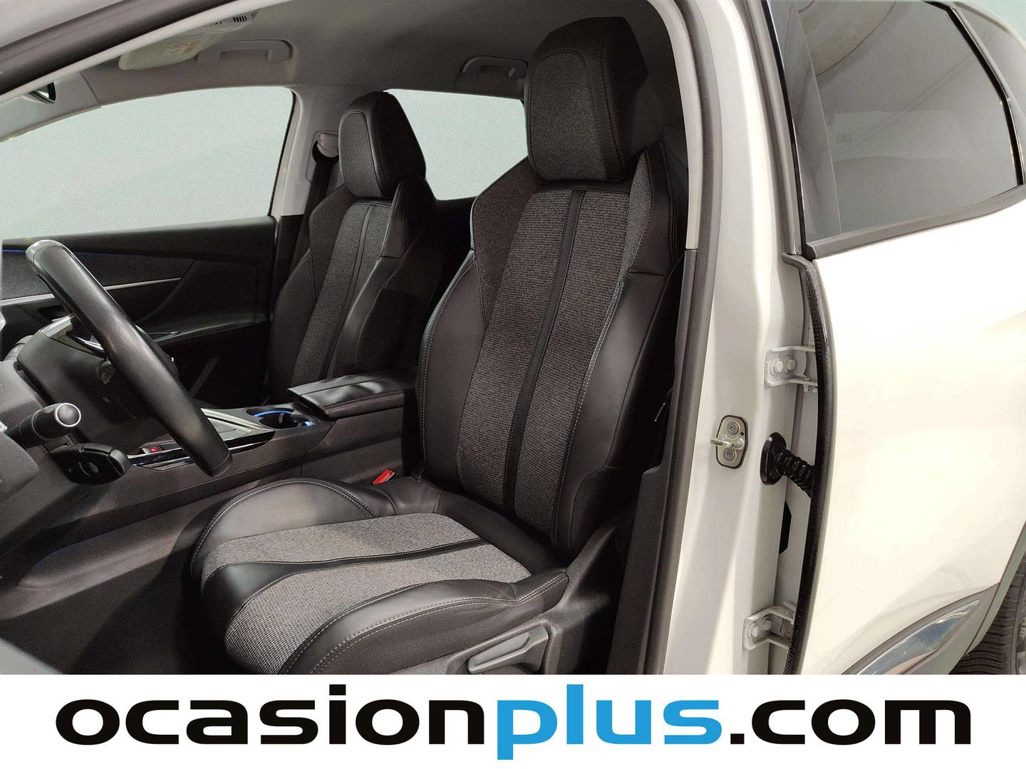 Foto asientos delanteros Peugeot 3008 Peugeot 3008 PureTech 130 S&S Allure (130 CV)
