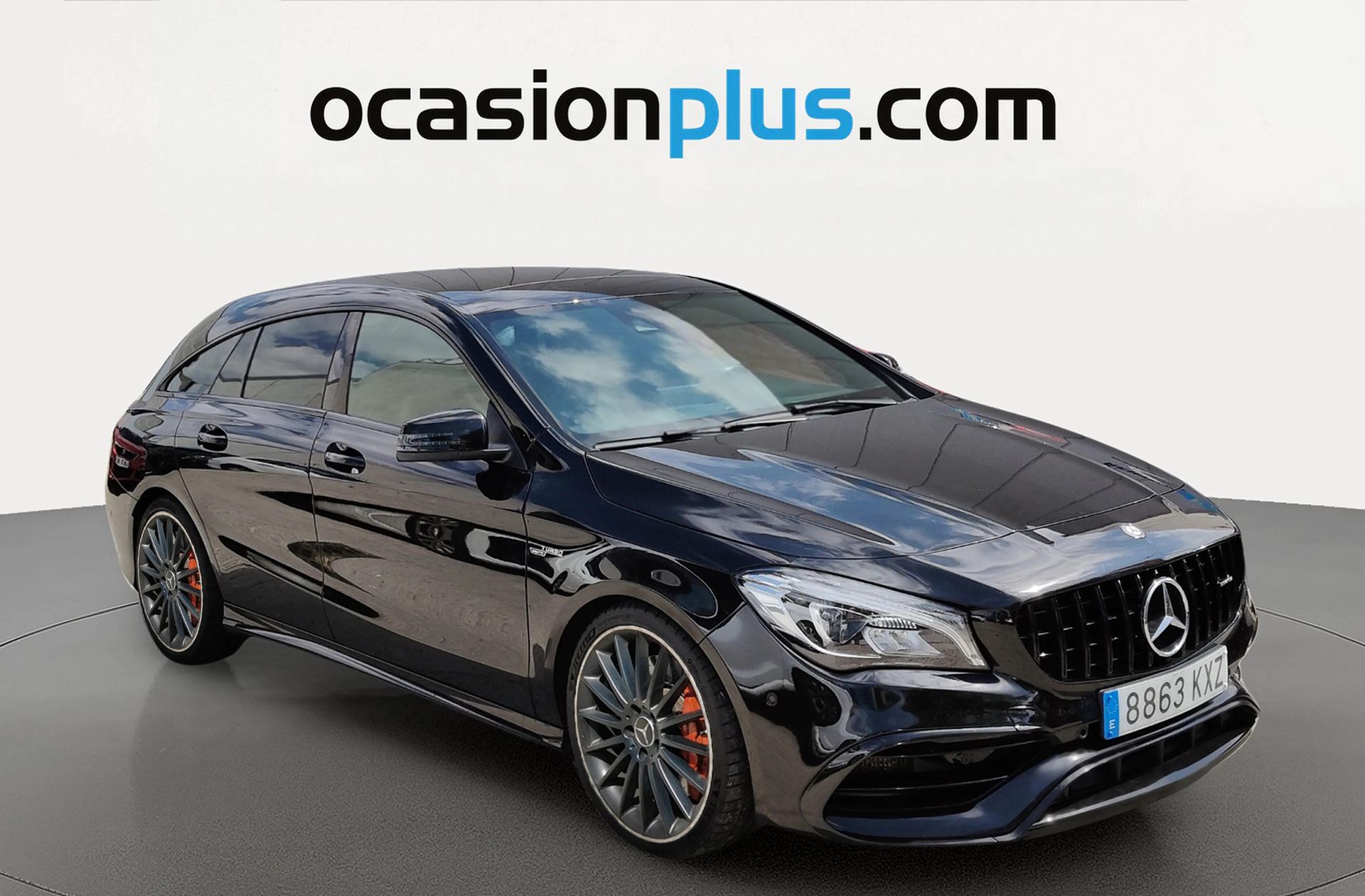 Mercedes-Benz CLA 45 AMG 4Matic Shooting Brake - foto 2