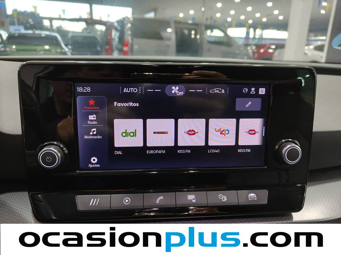 Foto Seat León SEAT León ST 1.0 TSI S&S Style Go (110 CV)