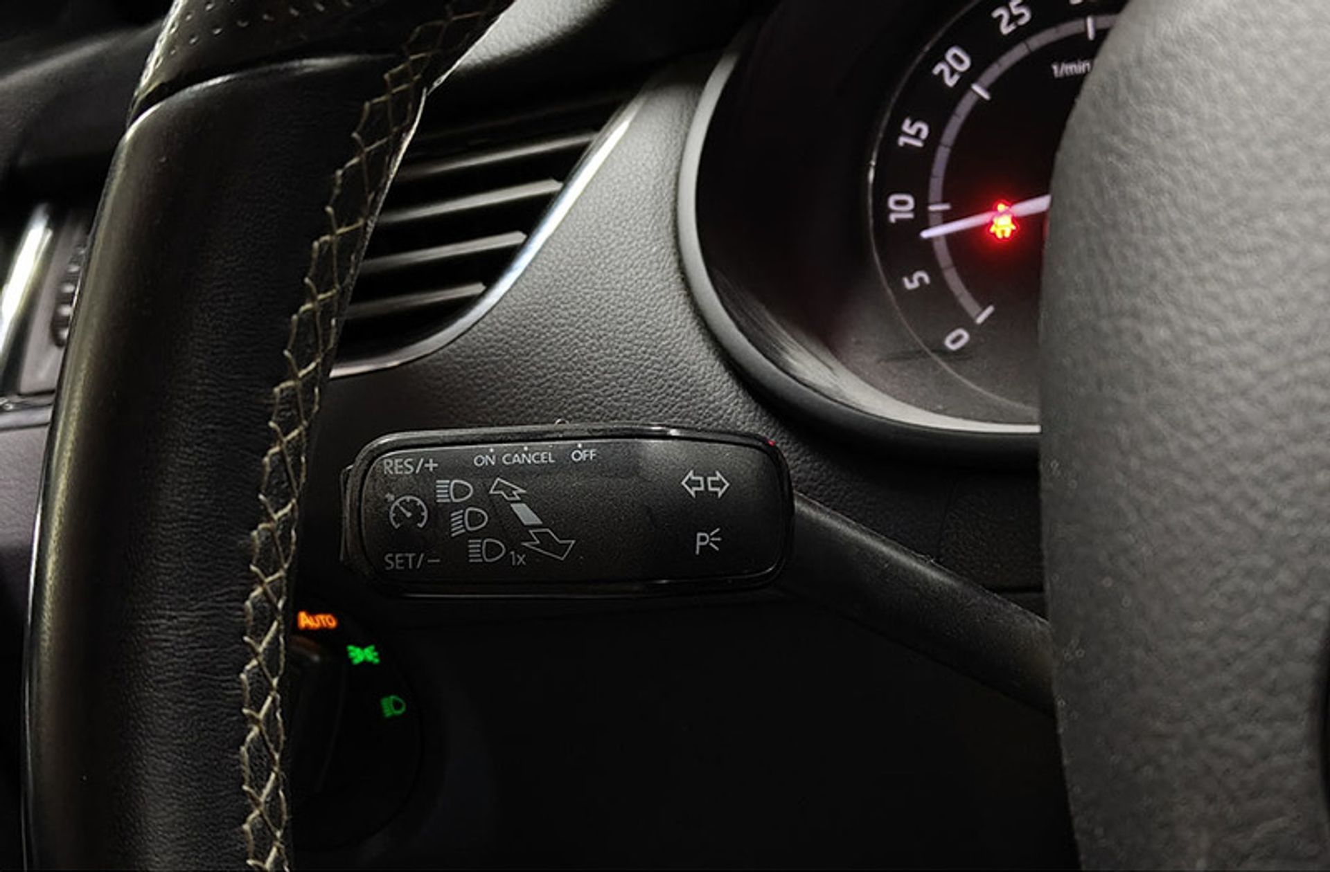 Škoda Octavia Combi 2.0 TDI RS DSG - foto 28