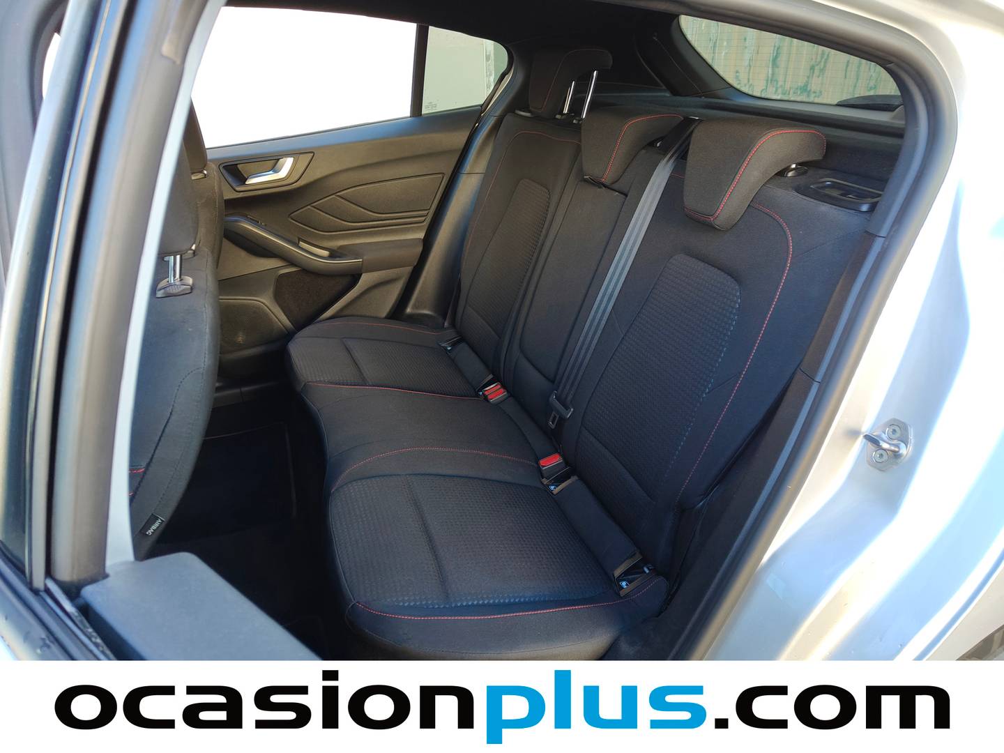 Foto asientos traseros Ford Focus Ford Focus 1.0 Ecoboost MHEV ST-Line Auto (155 CV)