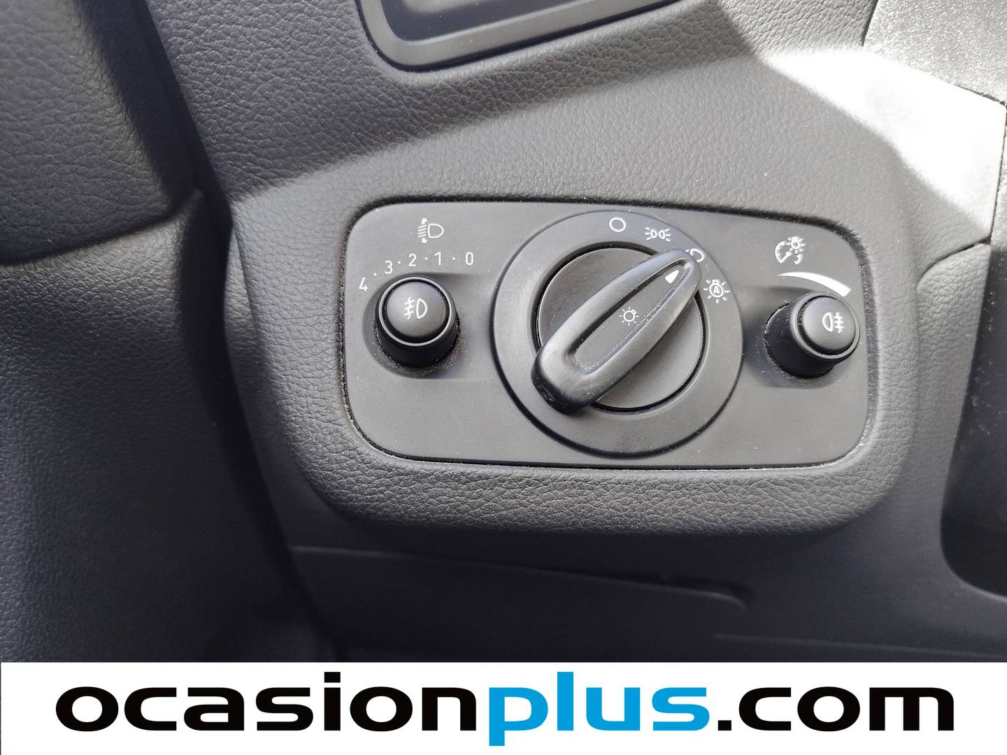 Extras y acabados del Ford C-Max Ford C-Max 1.0 EcoBoost Trend+ (125 CV)
