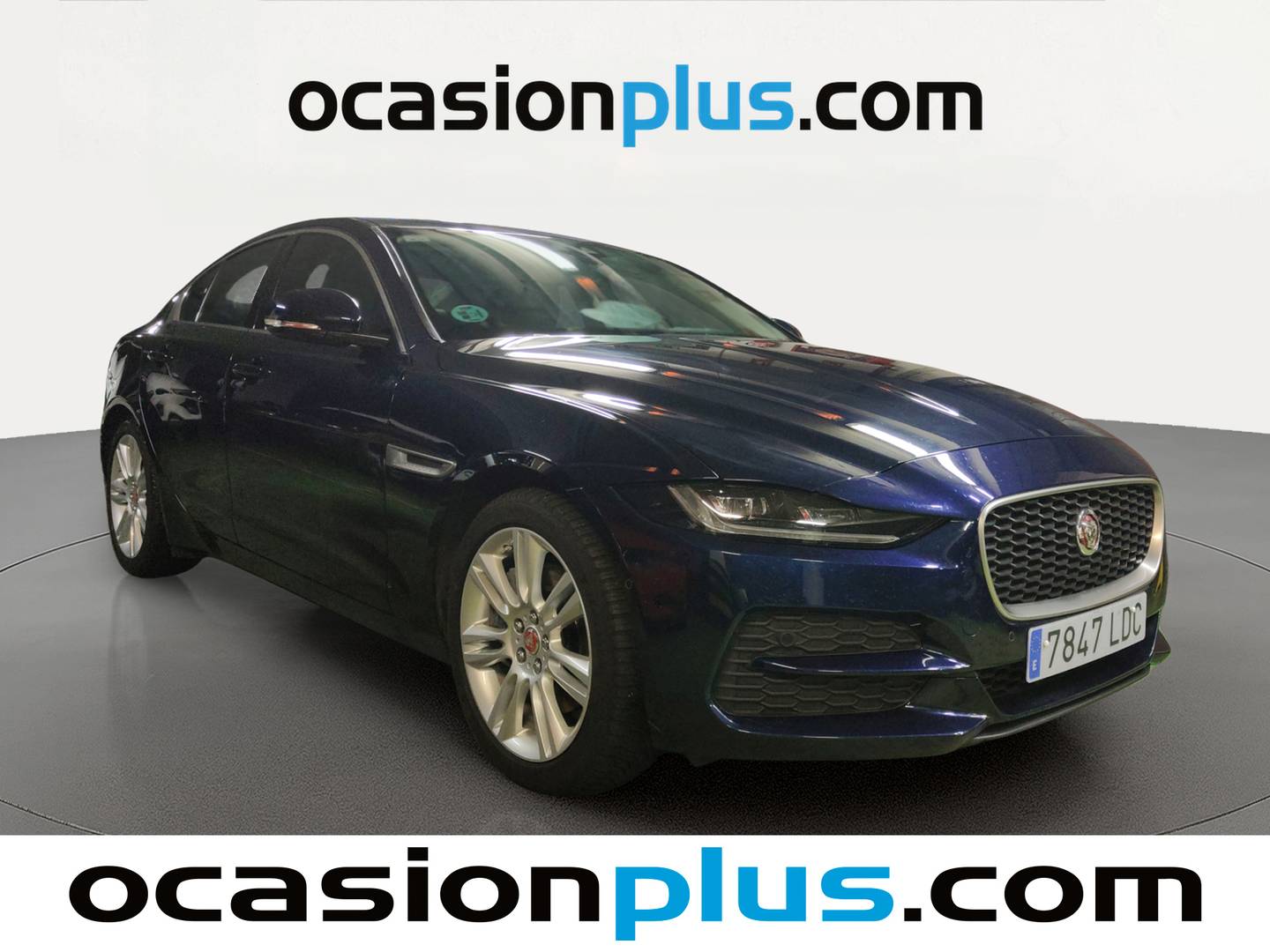Foto delantera Jaguar XE Jaguar XE 2.0 I4 SE RWD Auto (180 CV) derecha