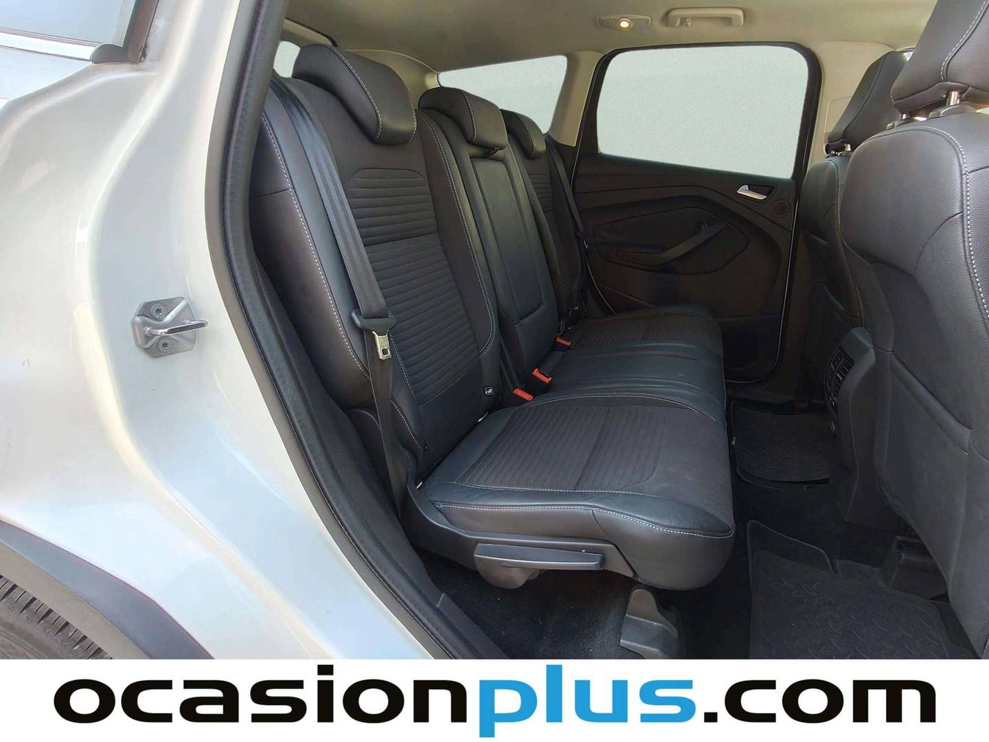 Foto Ford Kuga Ford Kuga 1.5 TDCI S&S Titanium 4x2 Auto  (120 CV) siete plazas