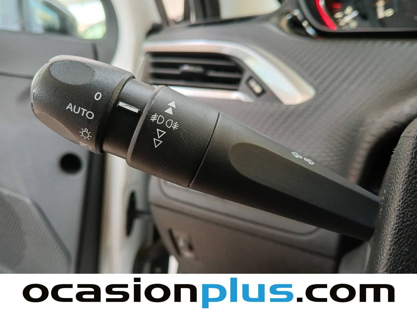 Acabados Peugeot 2008 Peugeot 2008 PureTech 130 S&S GT Line (130 CV)
