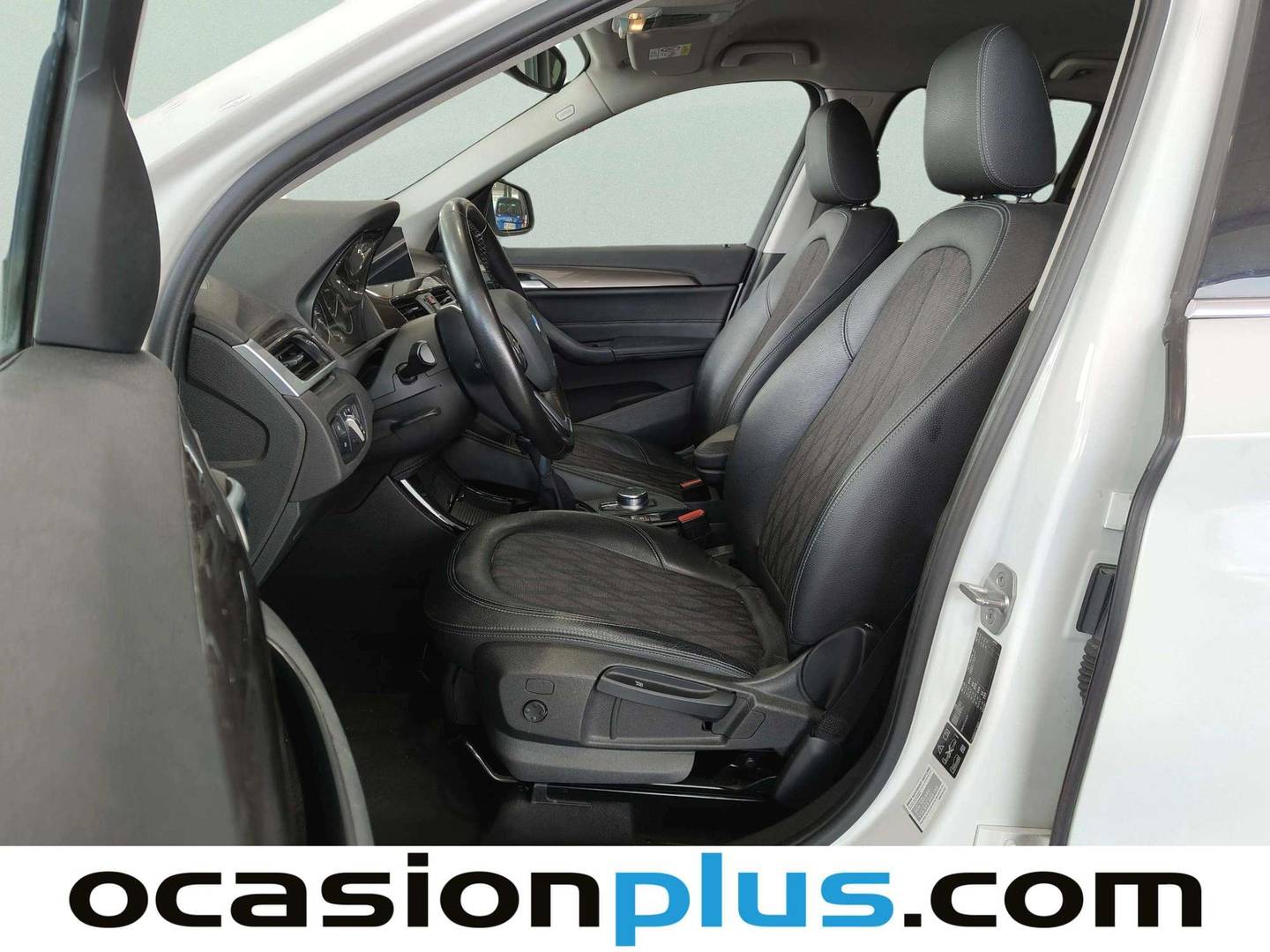 Foto asientos delanteros BMW X1 BMW X1 xDrive18d (150 CV)
