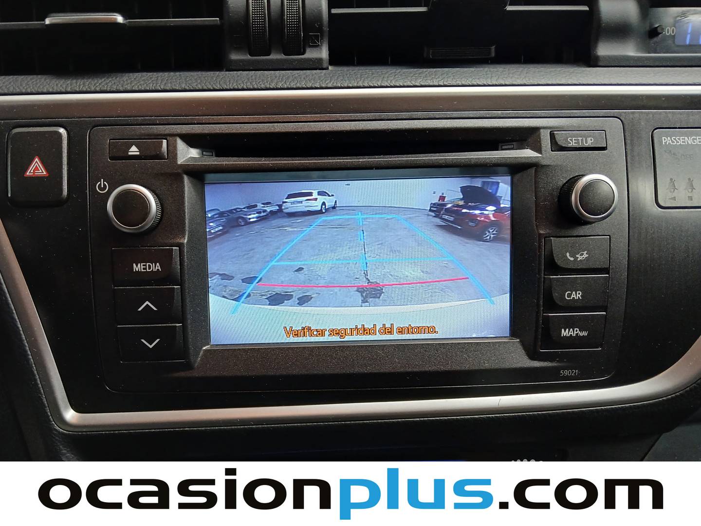 Extras y acabados del Toyota Auris Toyota Auris 1.8 Hybrid Active  (136 CV)